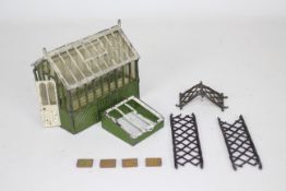 Britains - An unboxed Britains Miniature Garden Series, Set #053 Span Roof Greenhouse.