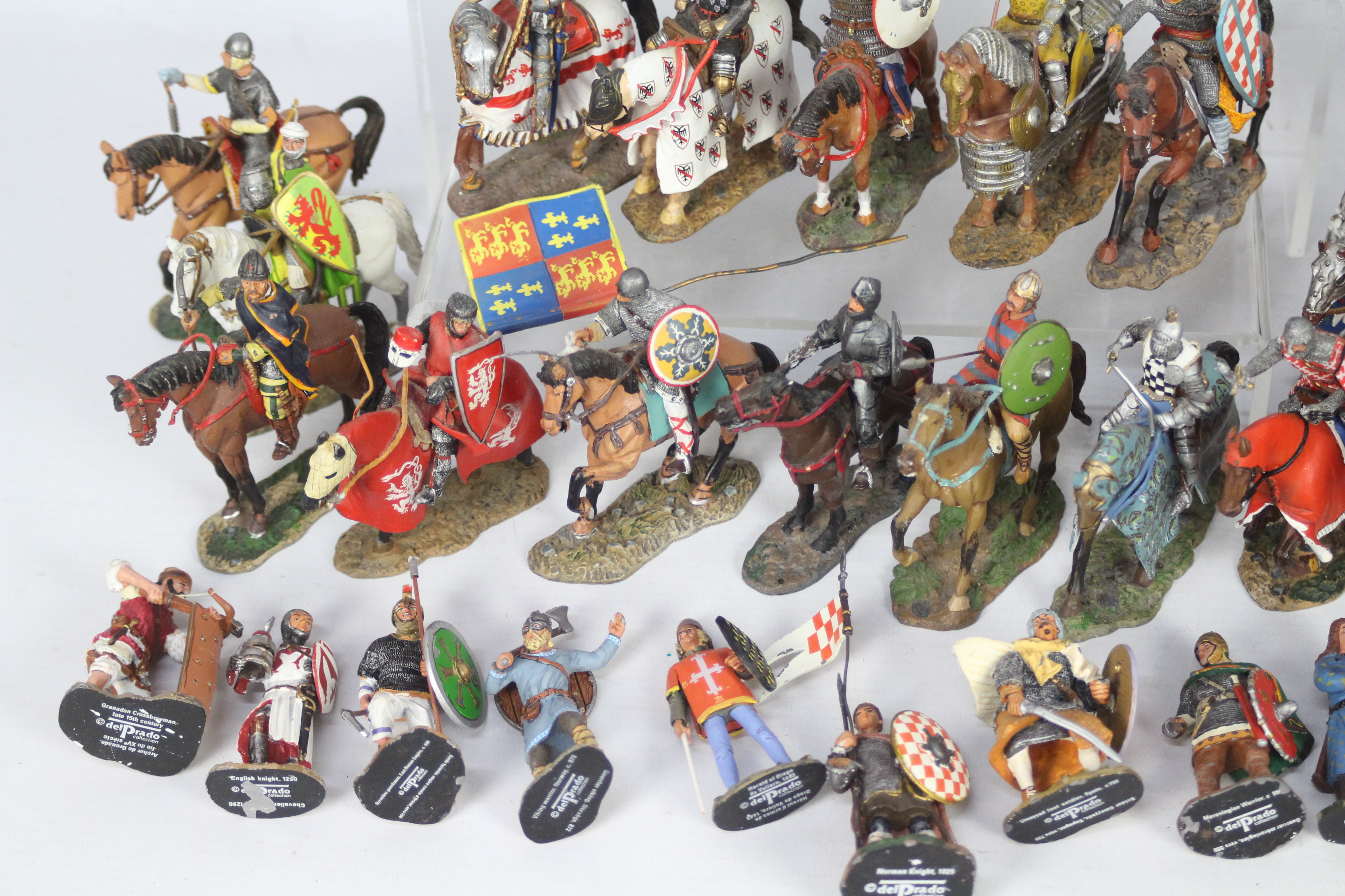 DelPrado - 65 x unboxed soldiers including thirty on horseback. - Image 3 of 5