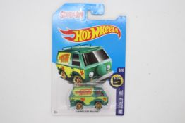 Hot Wheels - Super Treasure Hunt - A rare unopened long card Super Treasure Hunt edition The