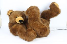Steiner Pluschtiere Bear - A large electric shop display bear which are not generally available for