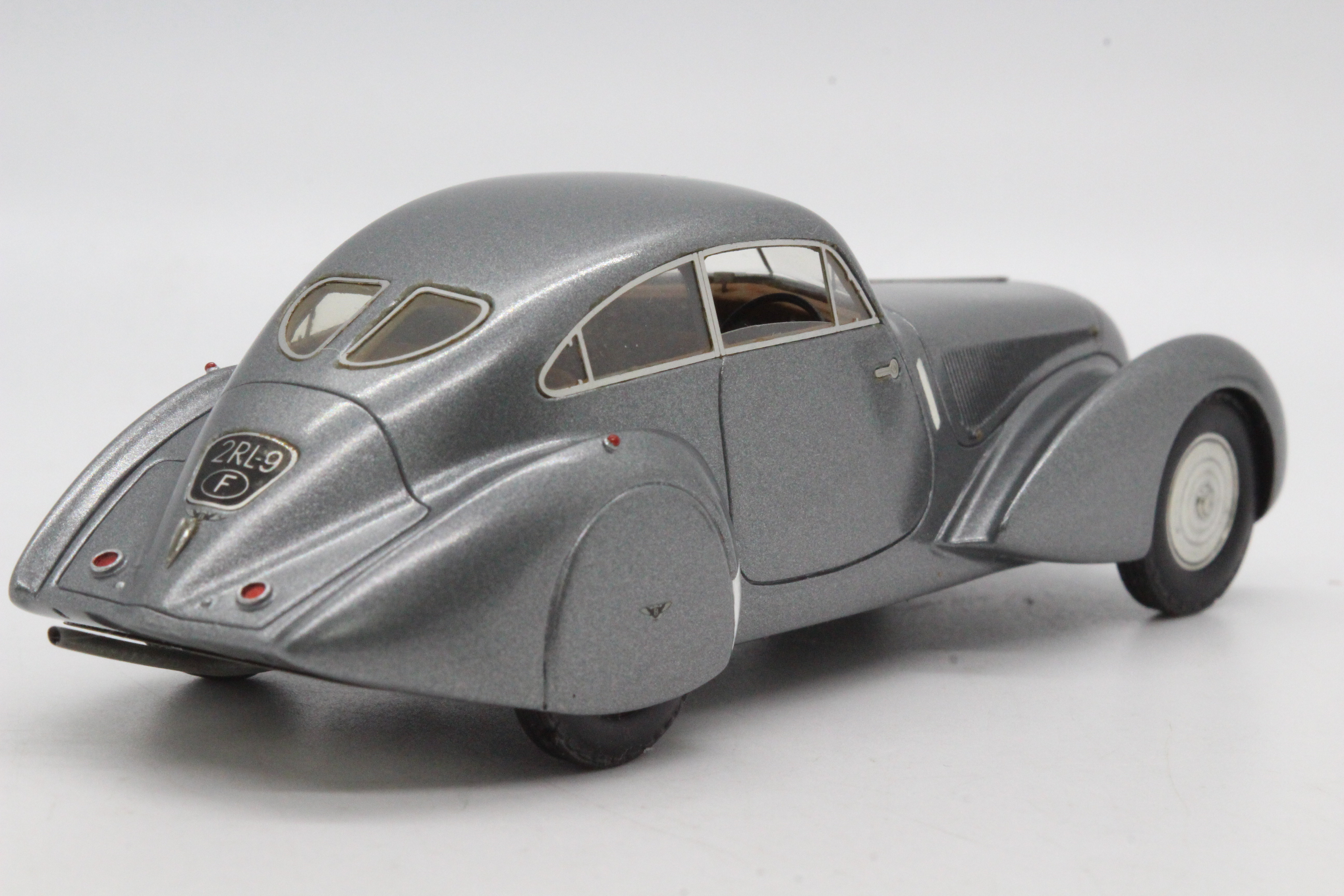 MPH Models, Tim Dyke - A boxed MPH Models #956 Bentley 'Embiricos' 1938 Road Car. - Image 6 of 9