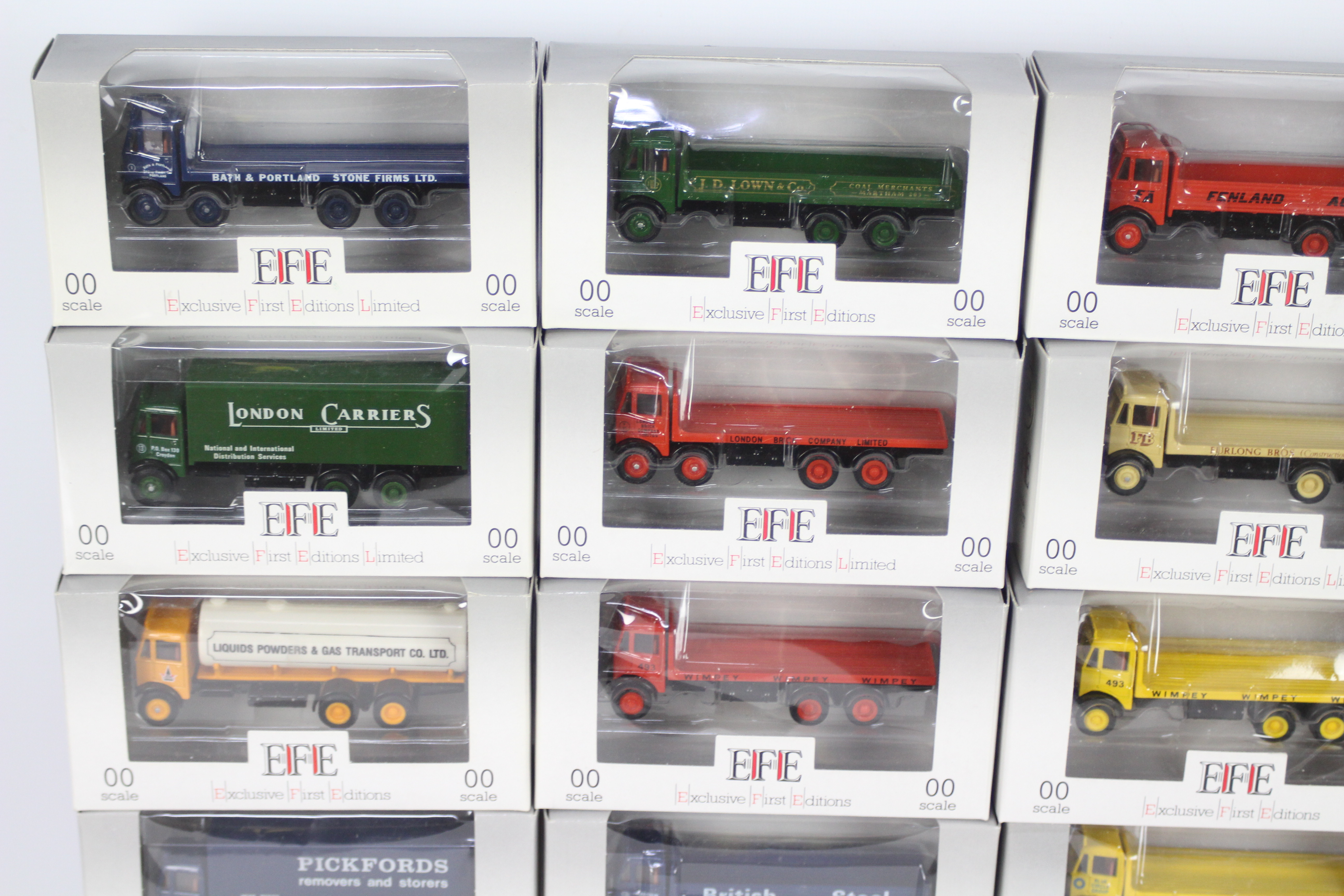 EFE - An EFE trade box of 24 boxed diecast commercial vehicles and buses from EFE. - Image 2 of 4