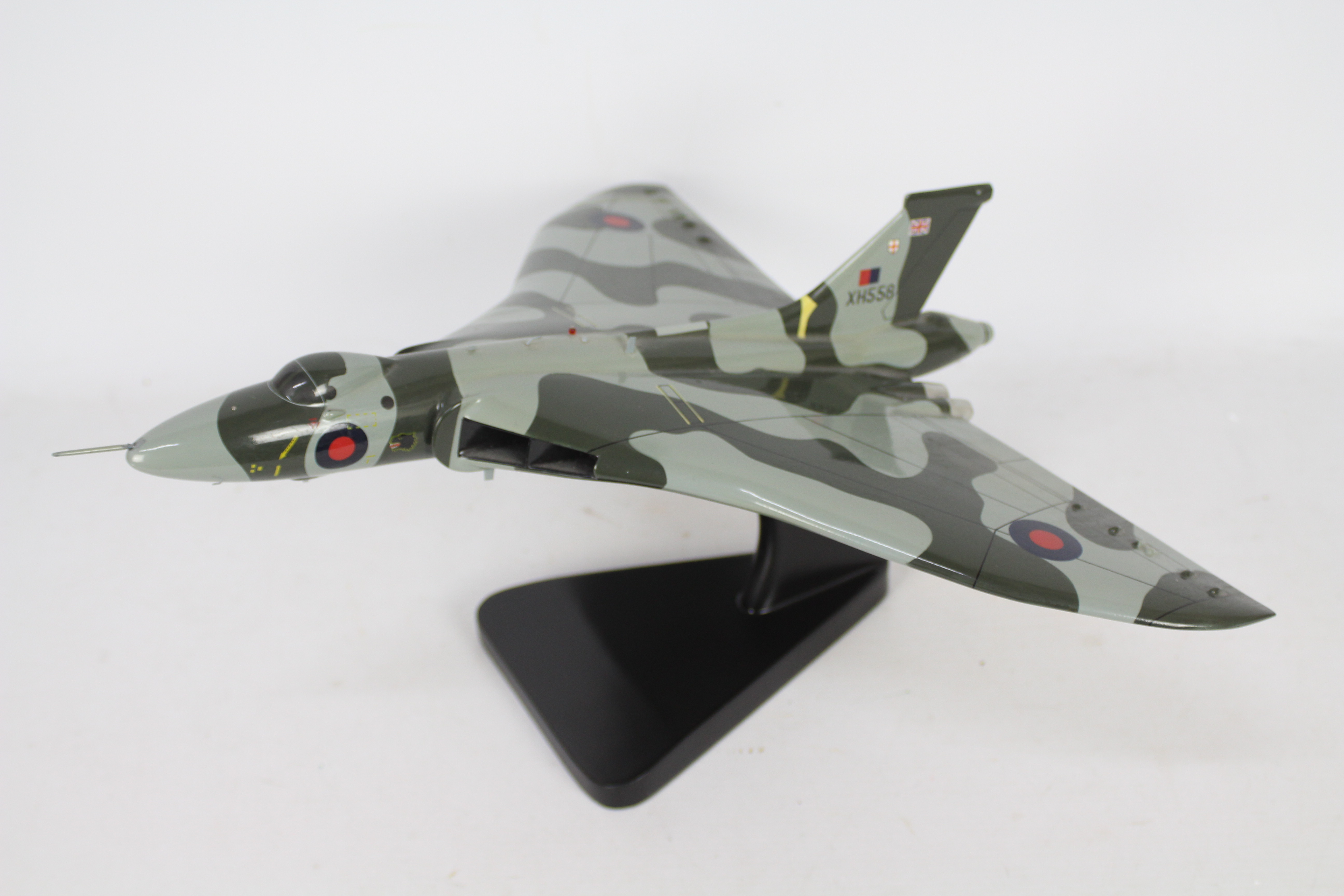 Bravo Delta Models - An unboxed Bravo Delta Models BD099 Avro Vulcan Bomber 'XH558'.