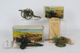 Britains - 4 x Britains Guns, three of which are boxed, a 4.