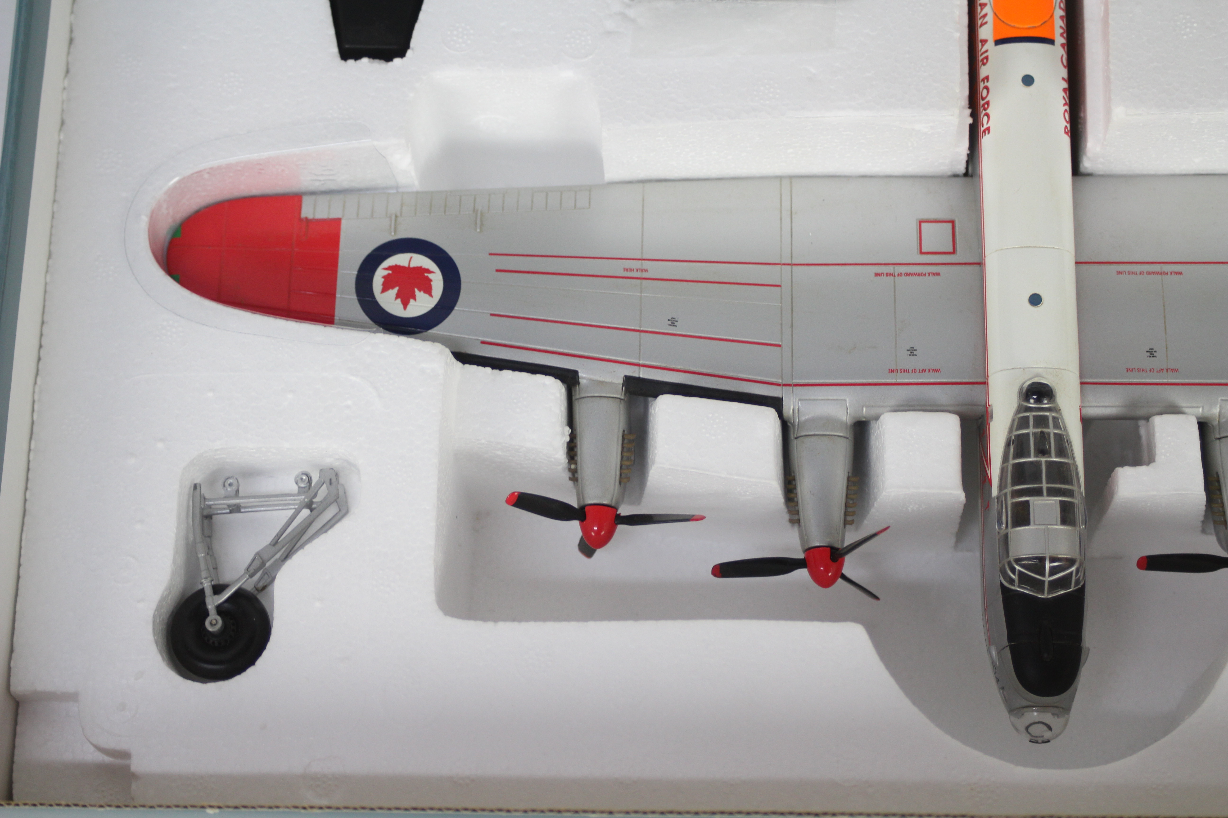 Corgi Aviation Archive - A boxed Limited Edition 1:72 scale AA32606 Avro Lancaster Mk. - Image 5 of 10