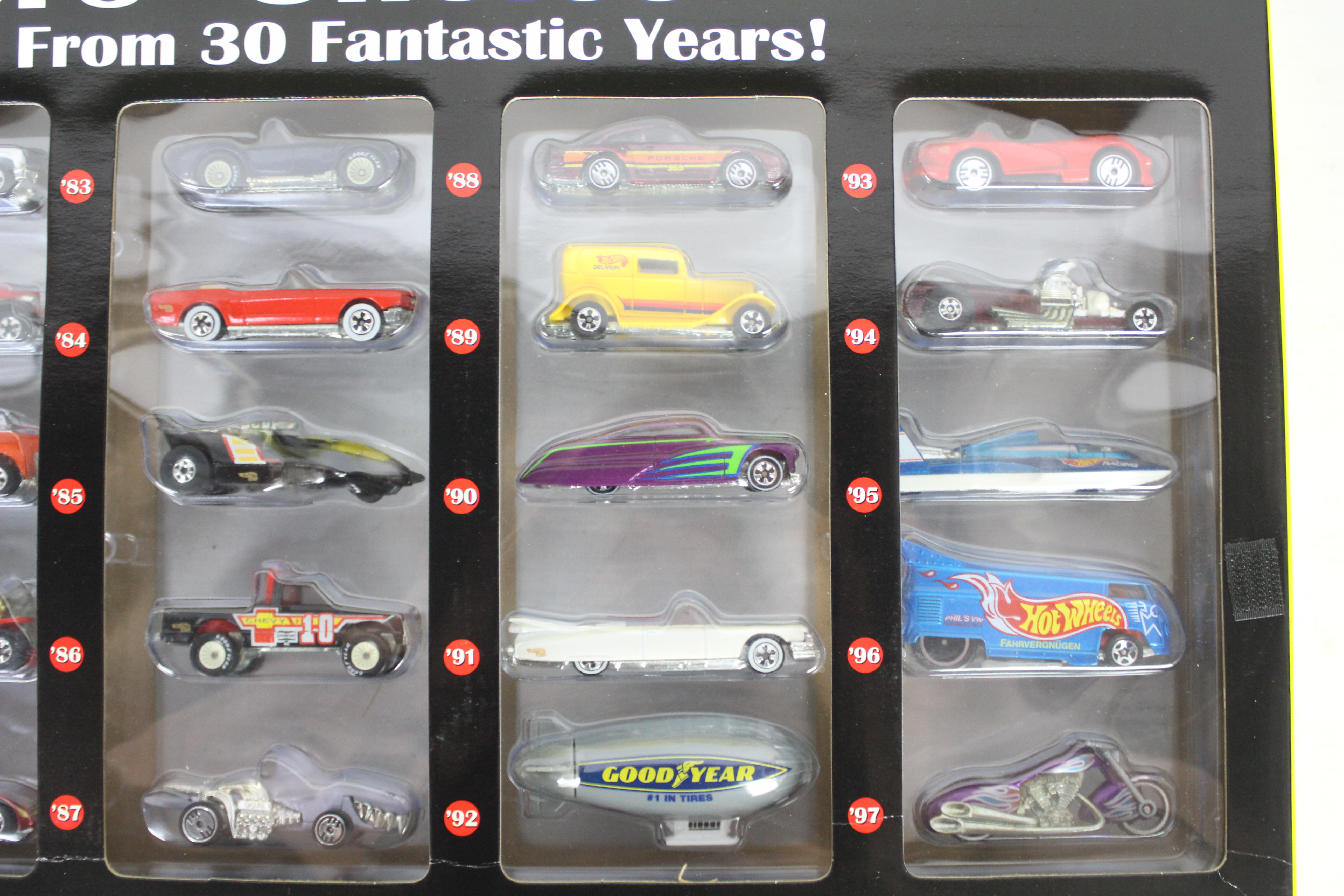 Hot Wheels - A rare 1998 Hot Wheels 30th Anniversary Collectors Choice 30 Car Set. - Image 3 of 5