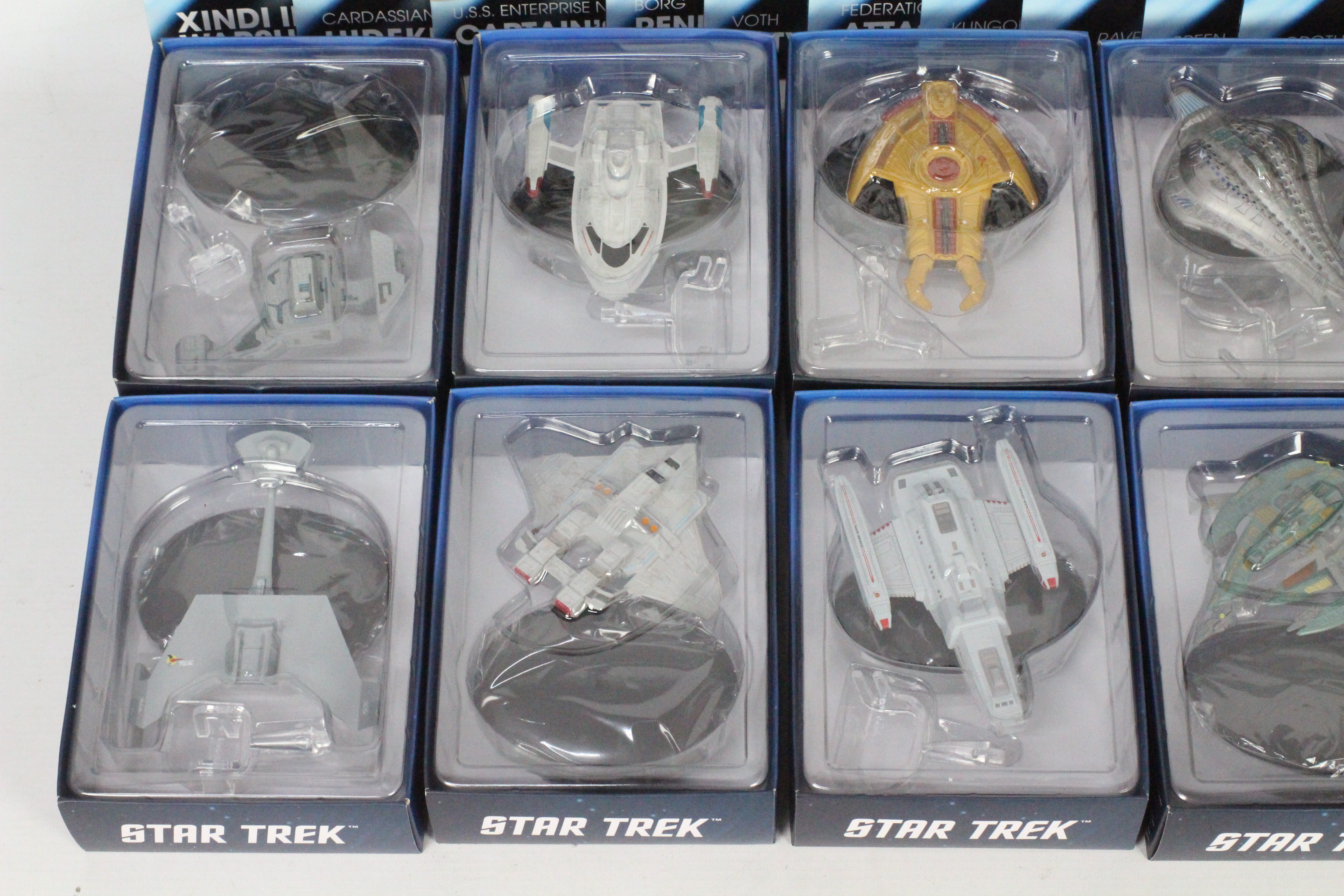 Eaglemoss - A flotilla of 10 diecast 'Star Trek' space ships and accompanying magazines from the - Image 2 of 3