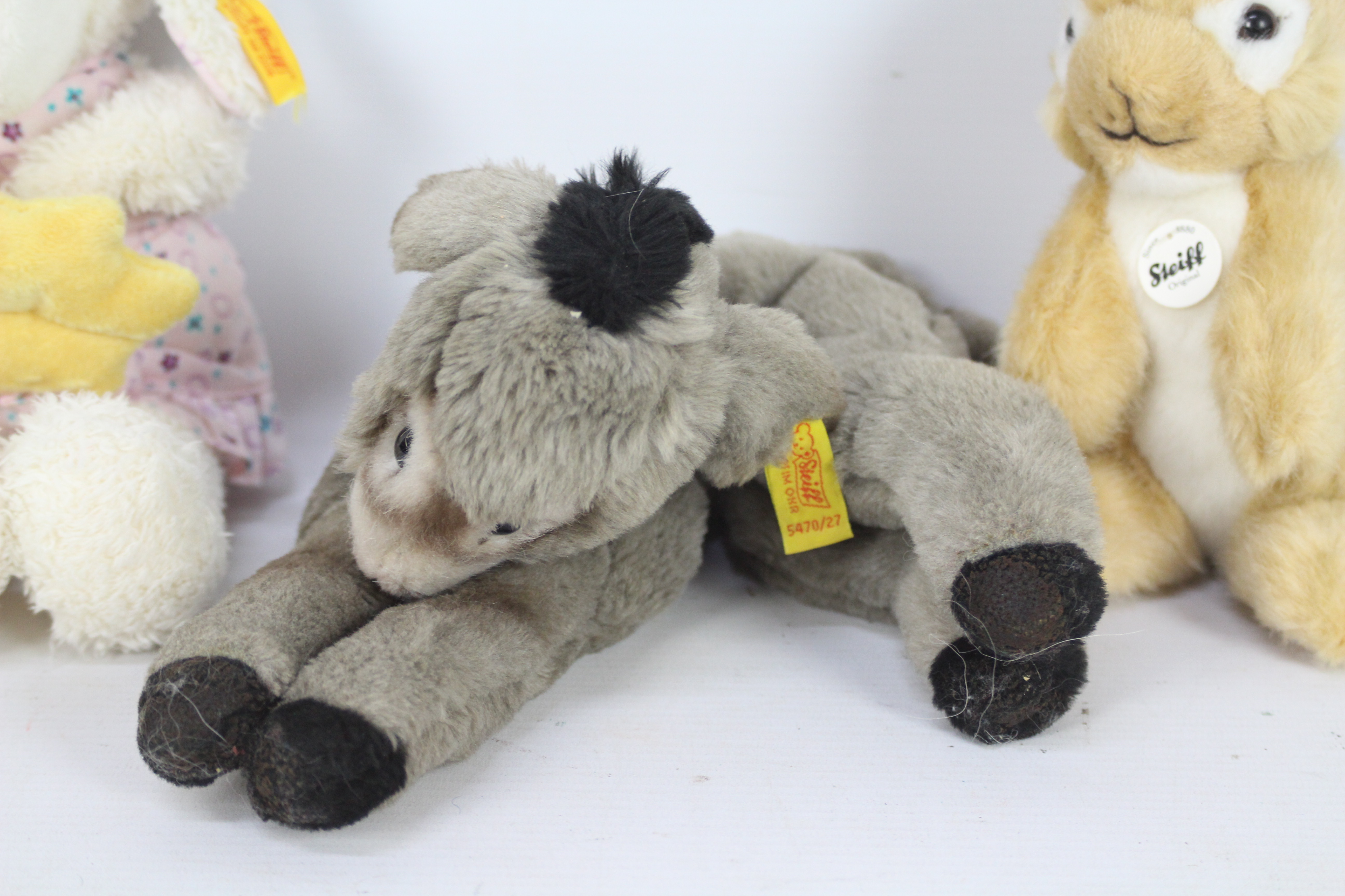 Steiff - Three Steiff plush toys. - Image 4 of 7