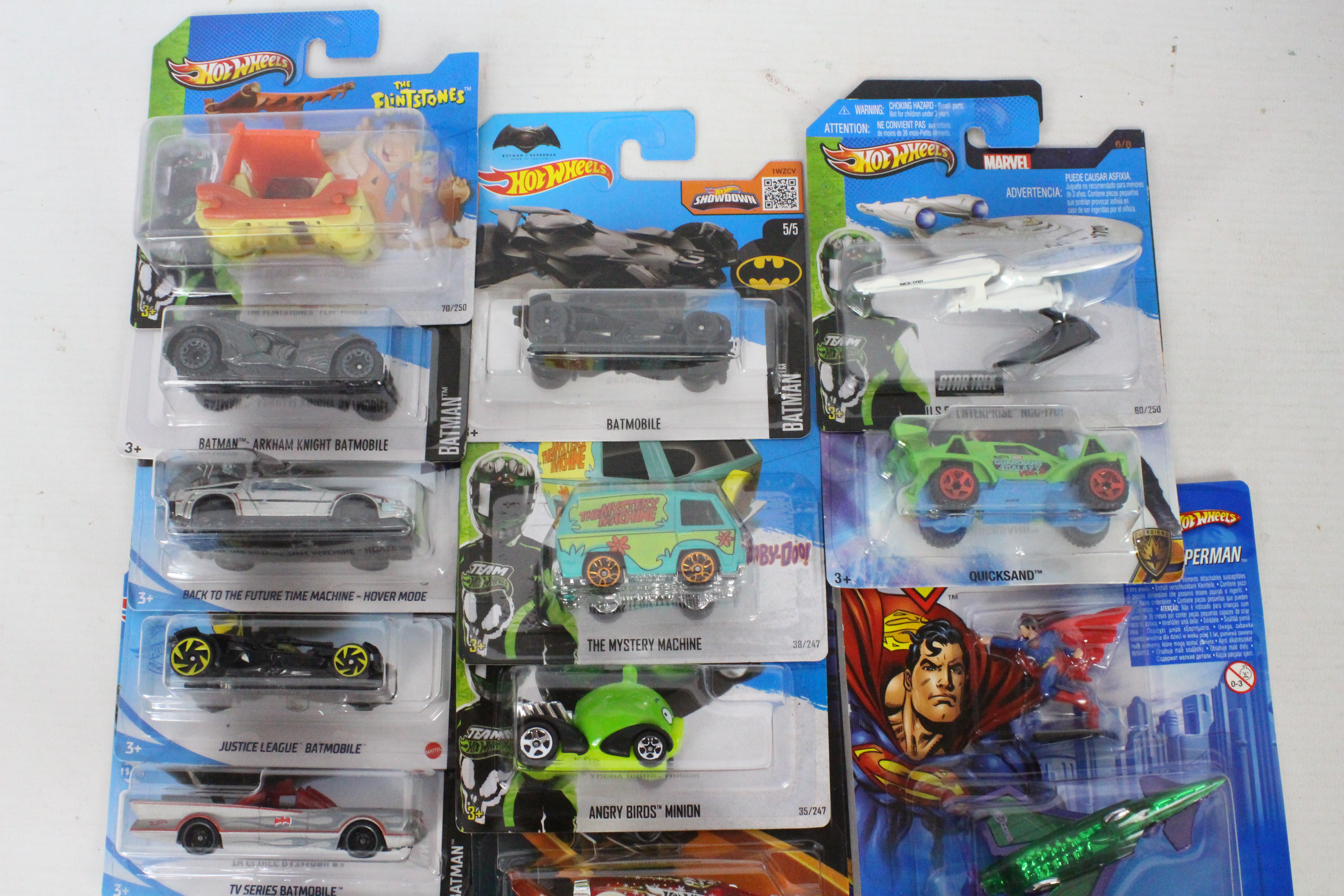 Hot Wheels - 14 x unopened carded movie related models including Back To The Future Hover Mode - Image 3 of 3