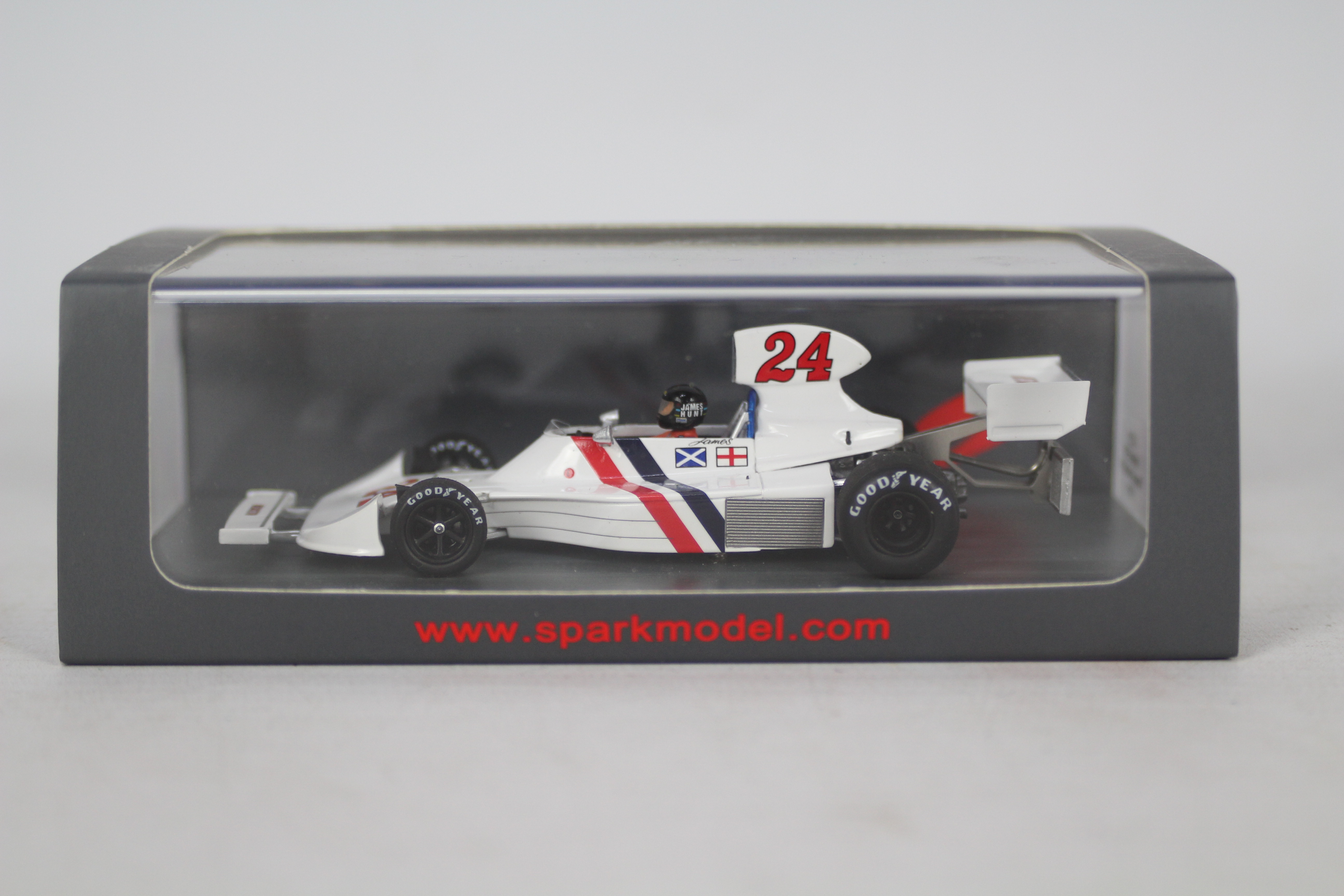 Spark - Three boxed 1:43 scale models from Spark. - Image 2 of 4
