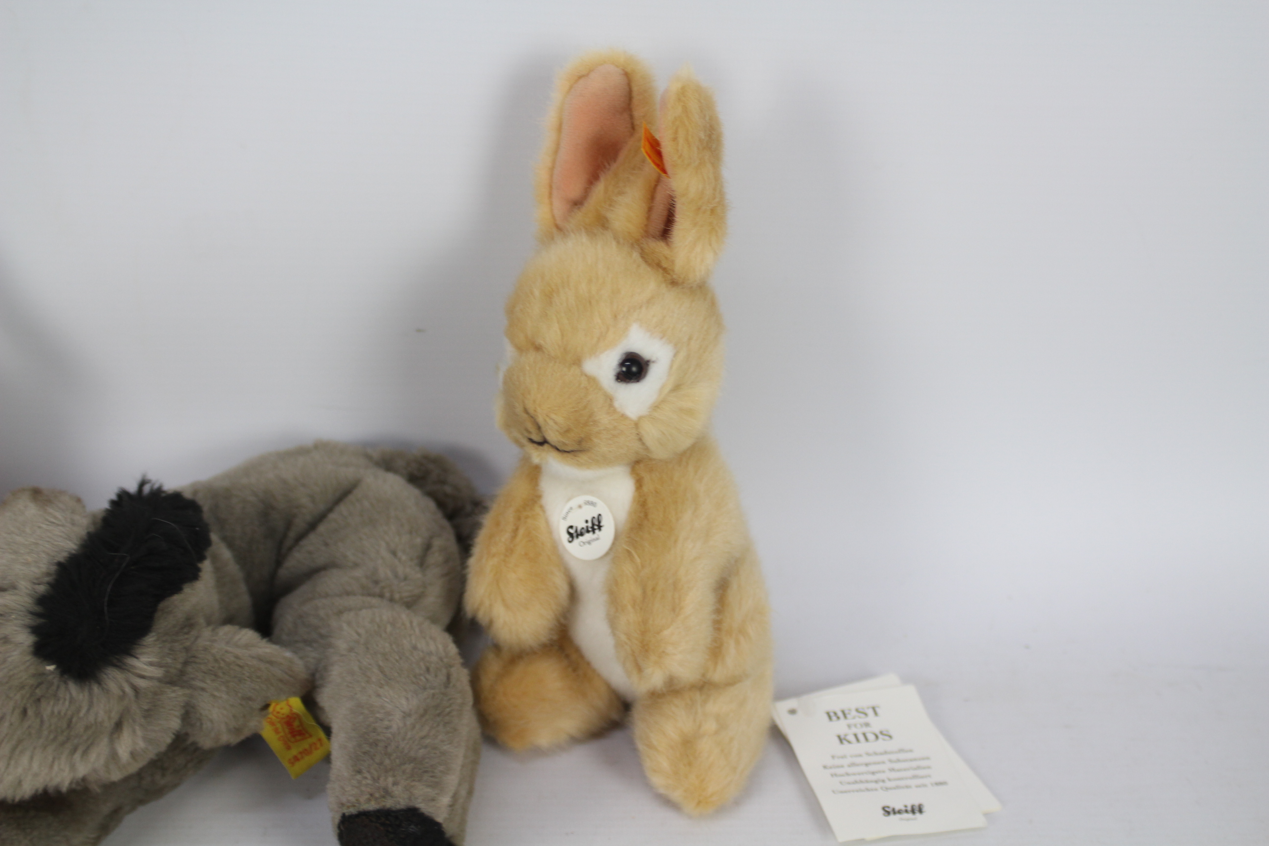 Steiff - Three Steiff plush toys. - Image 6 of 7