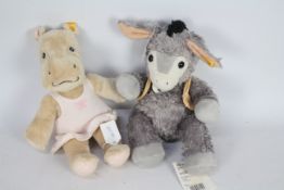 Steiff - Two unboxed Steiff plush toys.