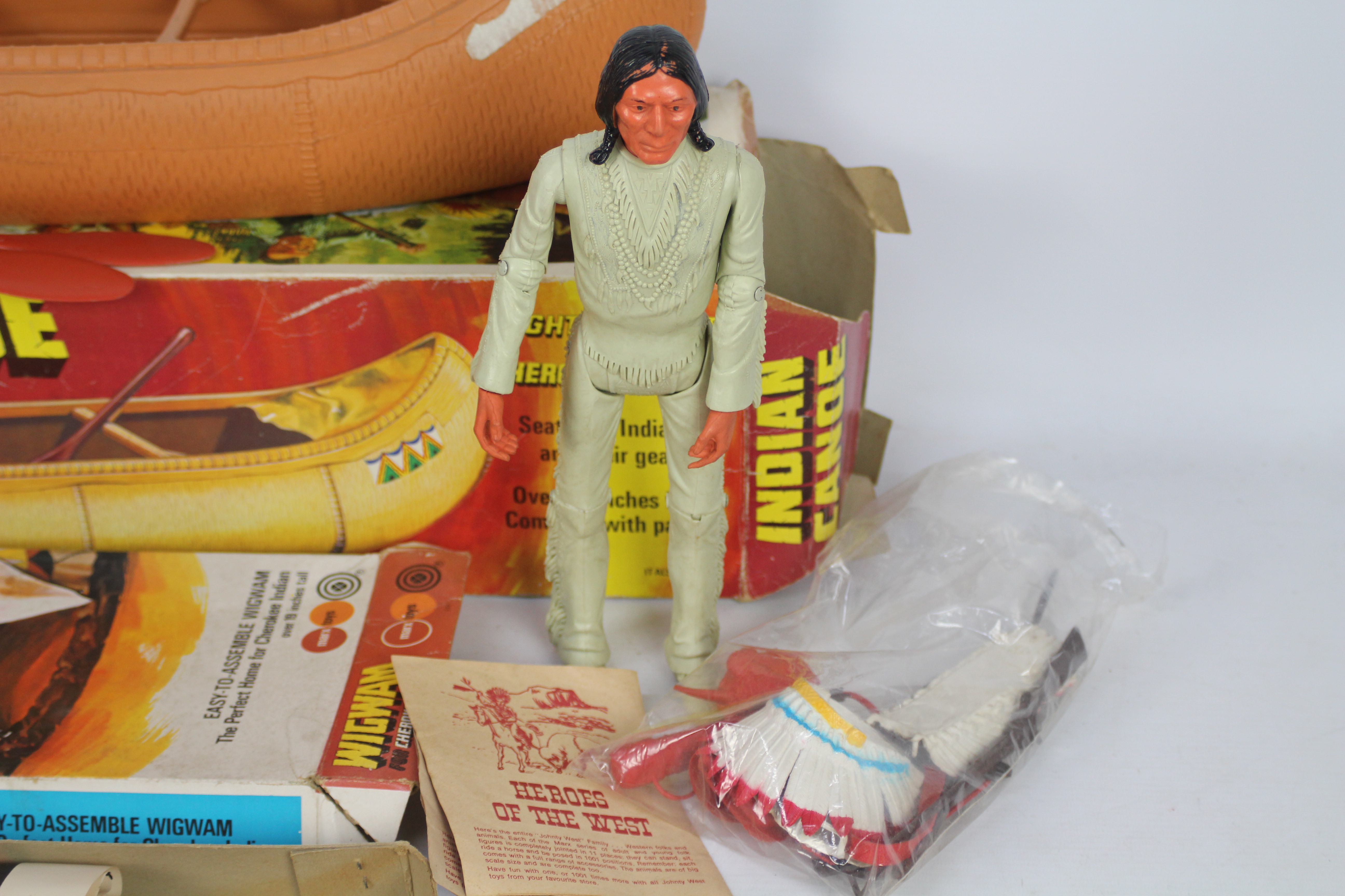 MArx - An unboxed vintage Marx Chief Cherokee, - Image 4 of 4