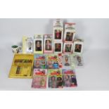 Topps - Spice Girls - A collection of Spice Girls figures and other memorabilia including 13 x