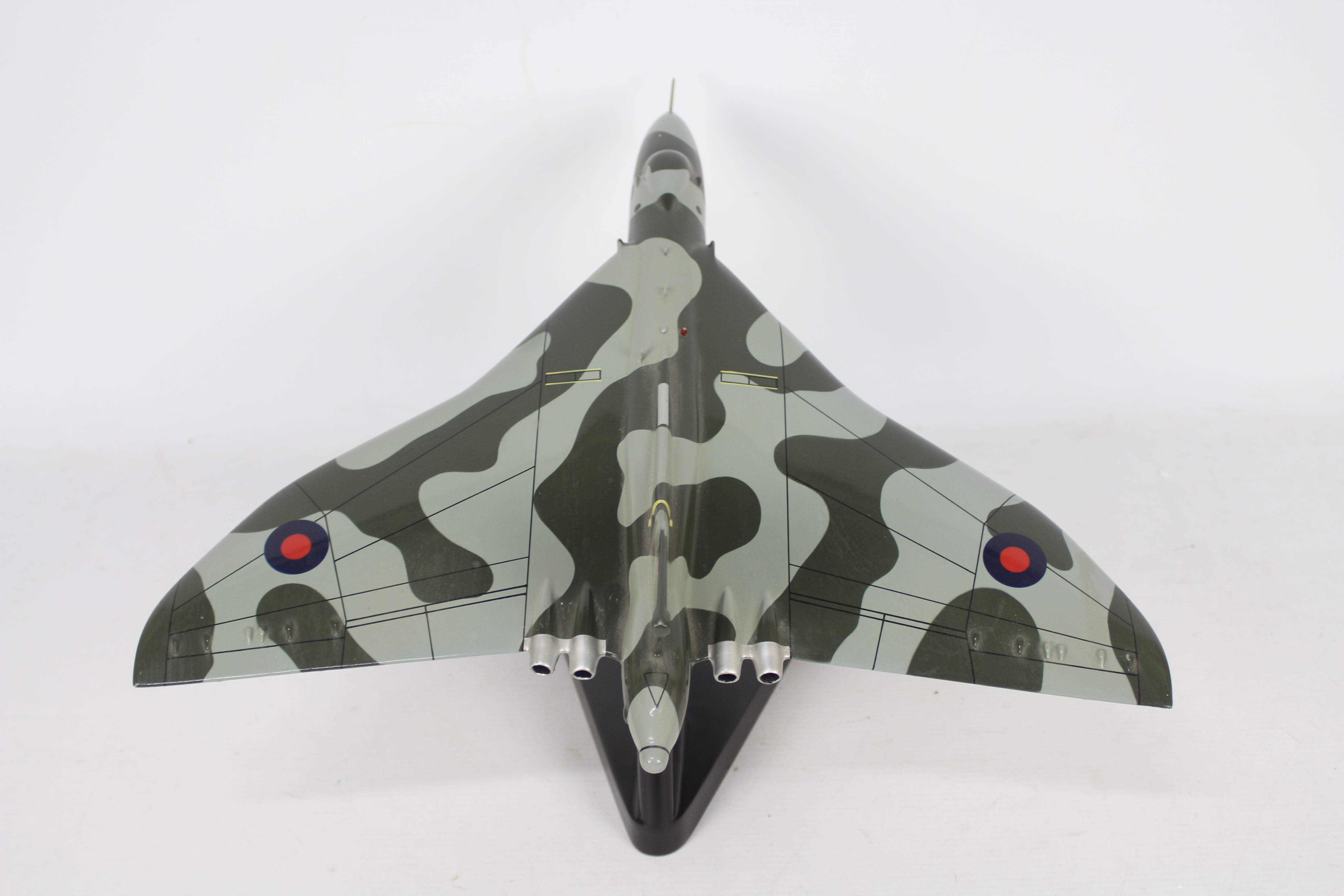 Bravo Delta Models - An unboxed Bravo Delta Models BD099 Avro Vulcan Bomber 'XH558'. - Image 3 of 7