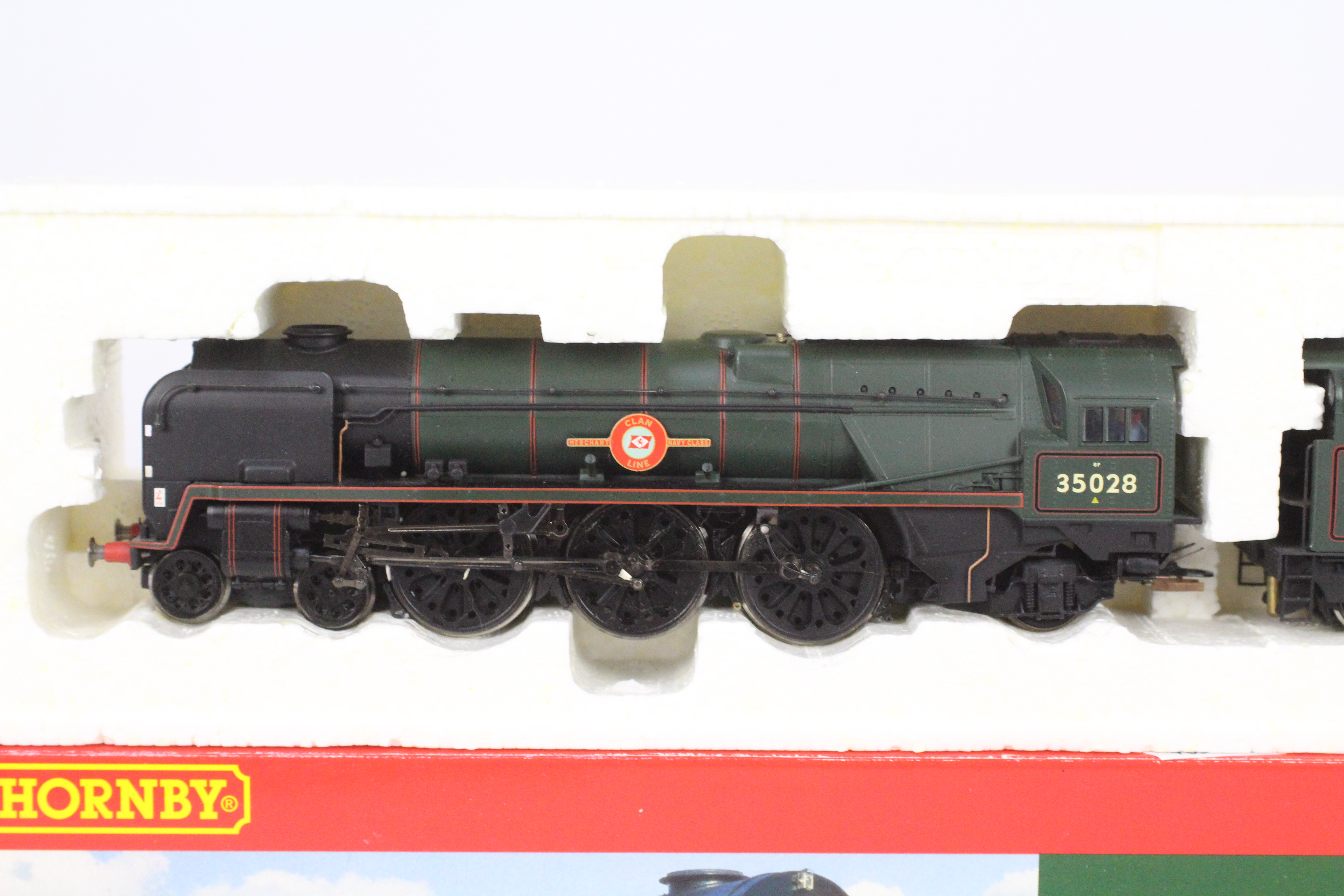 Hornby - A boxed 4-6-2 00 gauge steam locomotive #35028 The model appears to be in good condition, - Image 2 of 3
