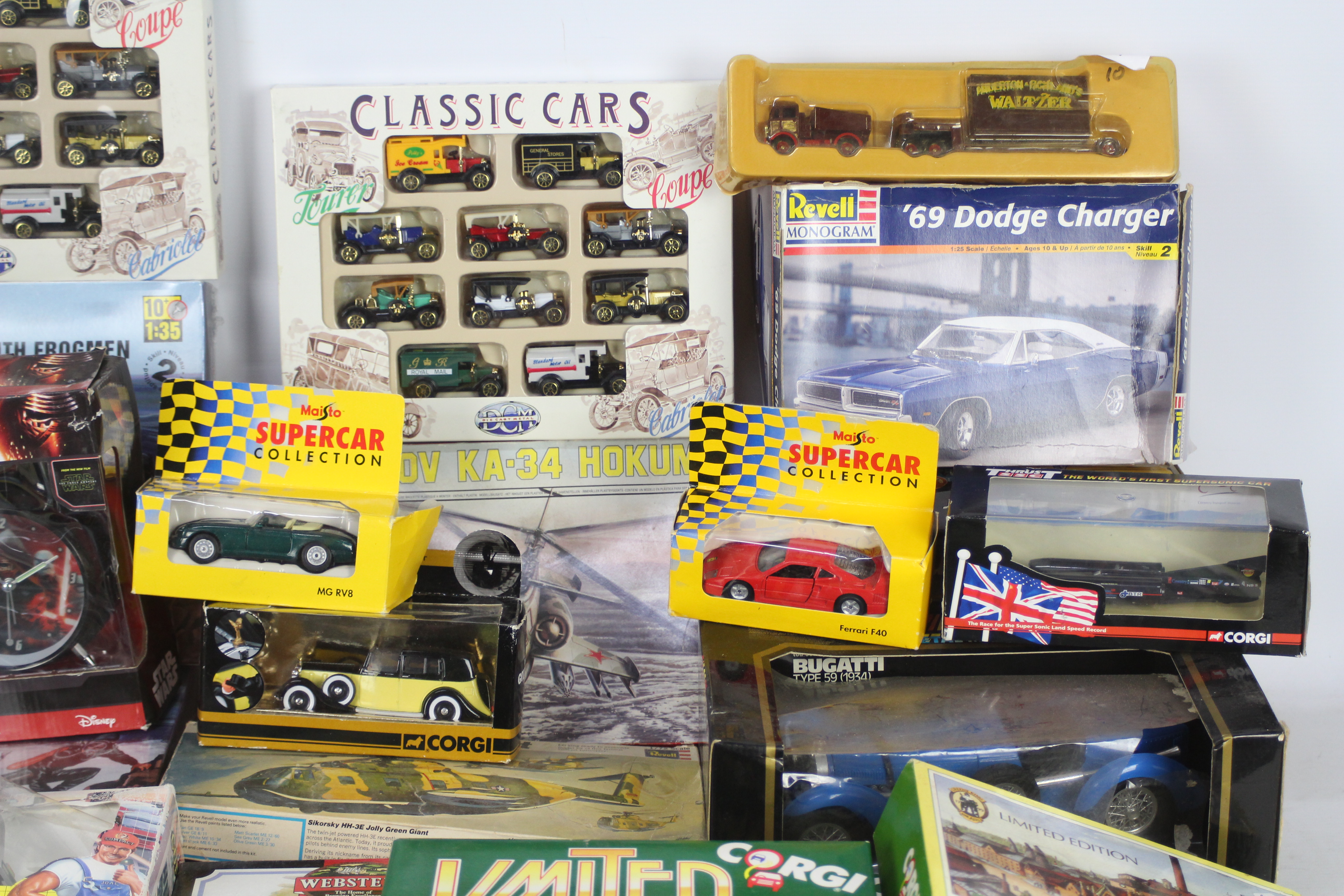 Joal, Lledo, Corgi, Bburago, AMT, Others - A mixed collection of boxed diecast in various scales, - Image 3 of 6