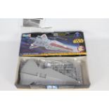 Revell - A Republic Star Destroyer #04860 model kit from 2005. 504mm long. Never mounted.