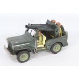 Japan SSS Large Tin Anti Aircraft Jeep, Item appears to be in good condition, rear gun is loose,