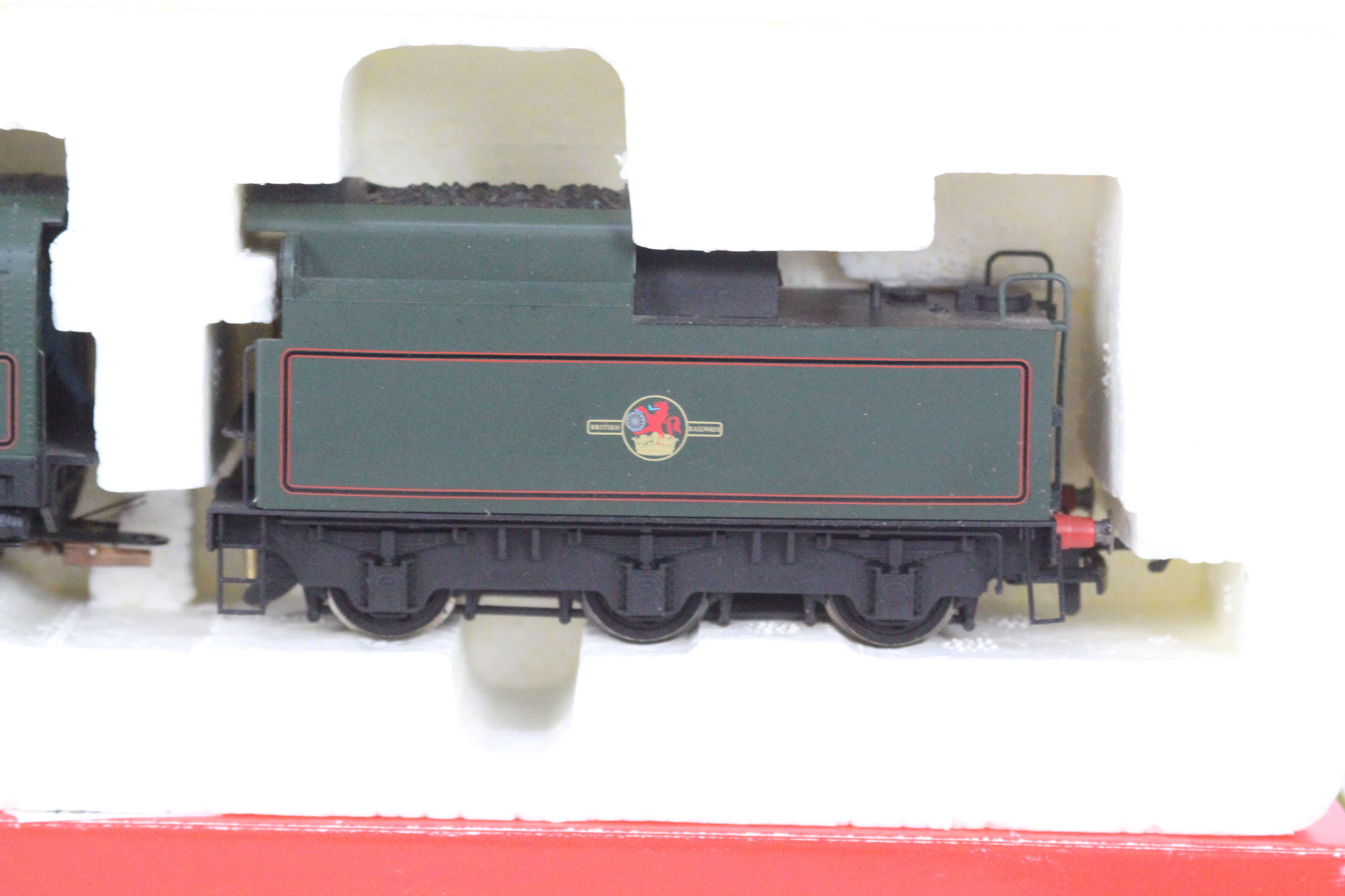 Hornby - A boxed 4-6-2 00 gauge steam locomotive #35028 The model appears to be in good condition, - Image 3 of 3