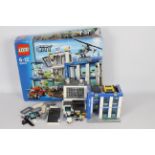 Lego - Police station #60047 Item appears to be in good condition.