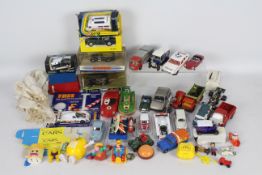 Corgi - Dinky - Matchbox - Speedking - A collection of 28 x boxed and loose models including Commer