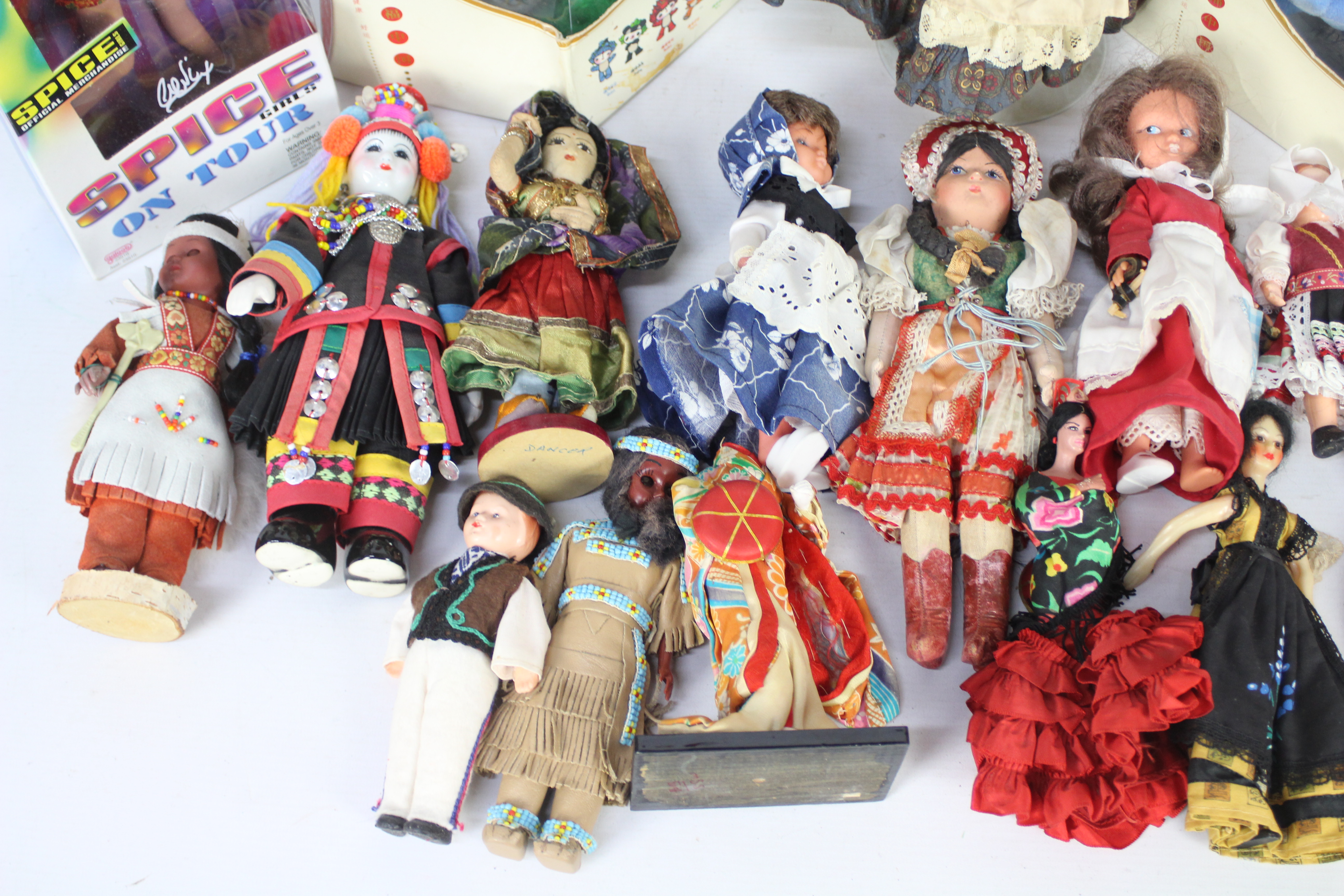 Galoob, Others - A collection of boxed dolls, boxed soft toys and a group of unboxed costume, - Image 5 of 6