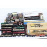 Hornby / Playcraft / GT 3 x boxes of railway items 00 gauge including 38 carriages,