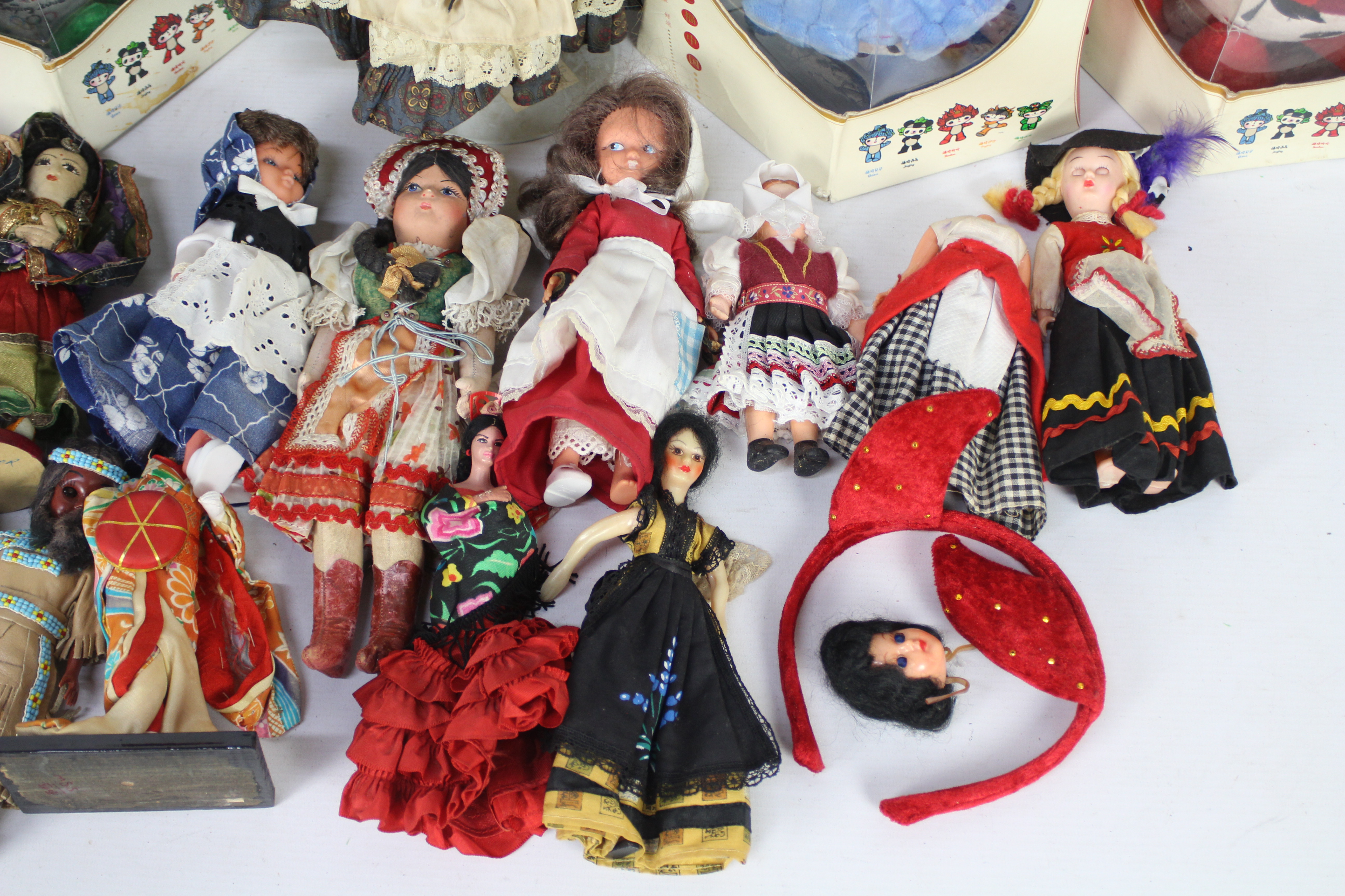Galoob, Others - A collection of boxed dolls, boxed soft toys and a group of unboxed costume, - Image 6 of 6