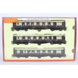 Hornby - A set of 3 x Pullman Coaches with lights, includes cars named Minerva, Cygnus and Ibis.