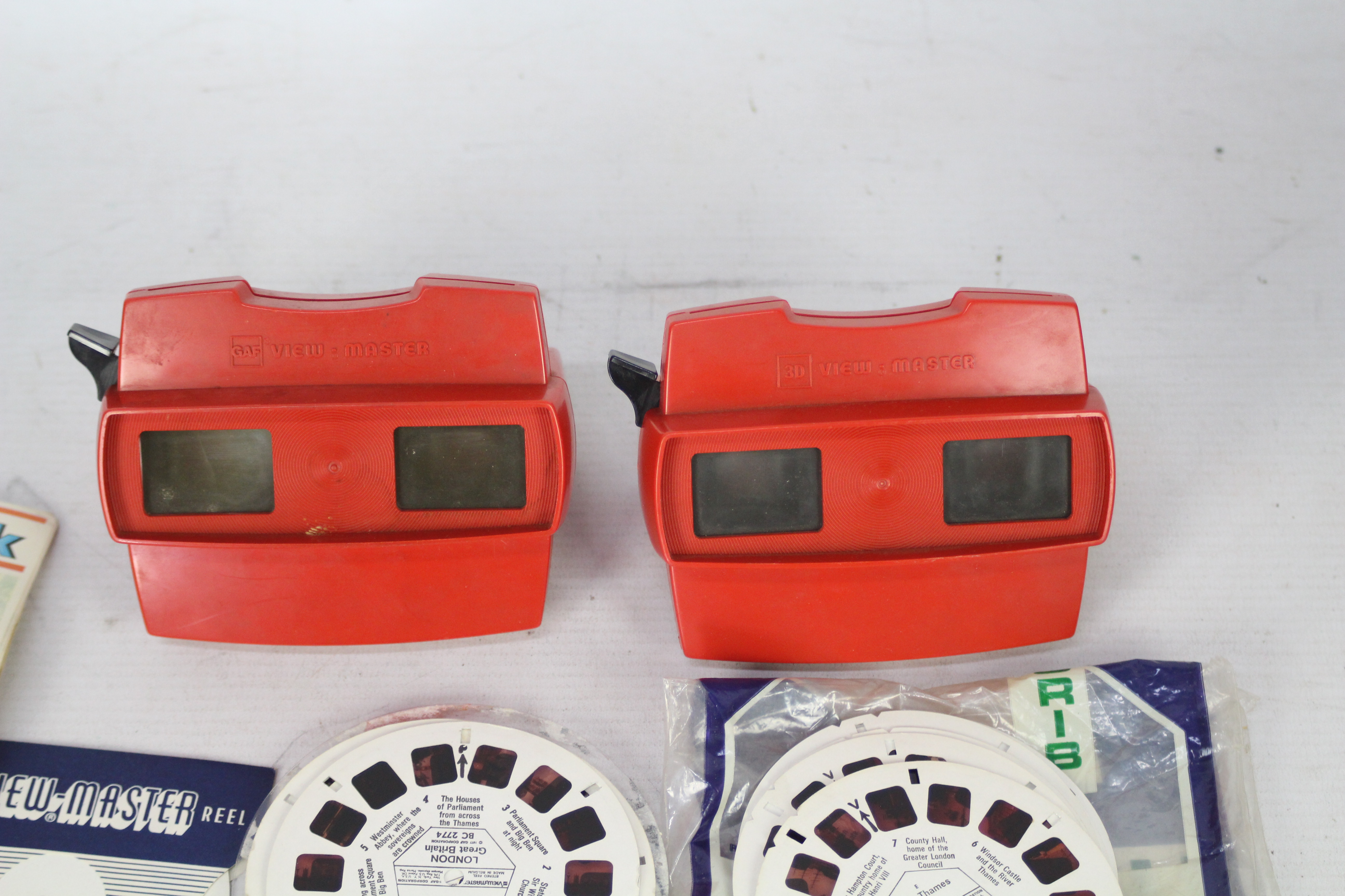 GAF - View Master - 2 x vintage View Masters with over 30 discs including ET, My Little Pony, - Image 2 of 3