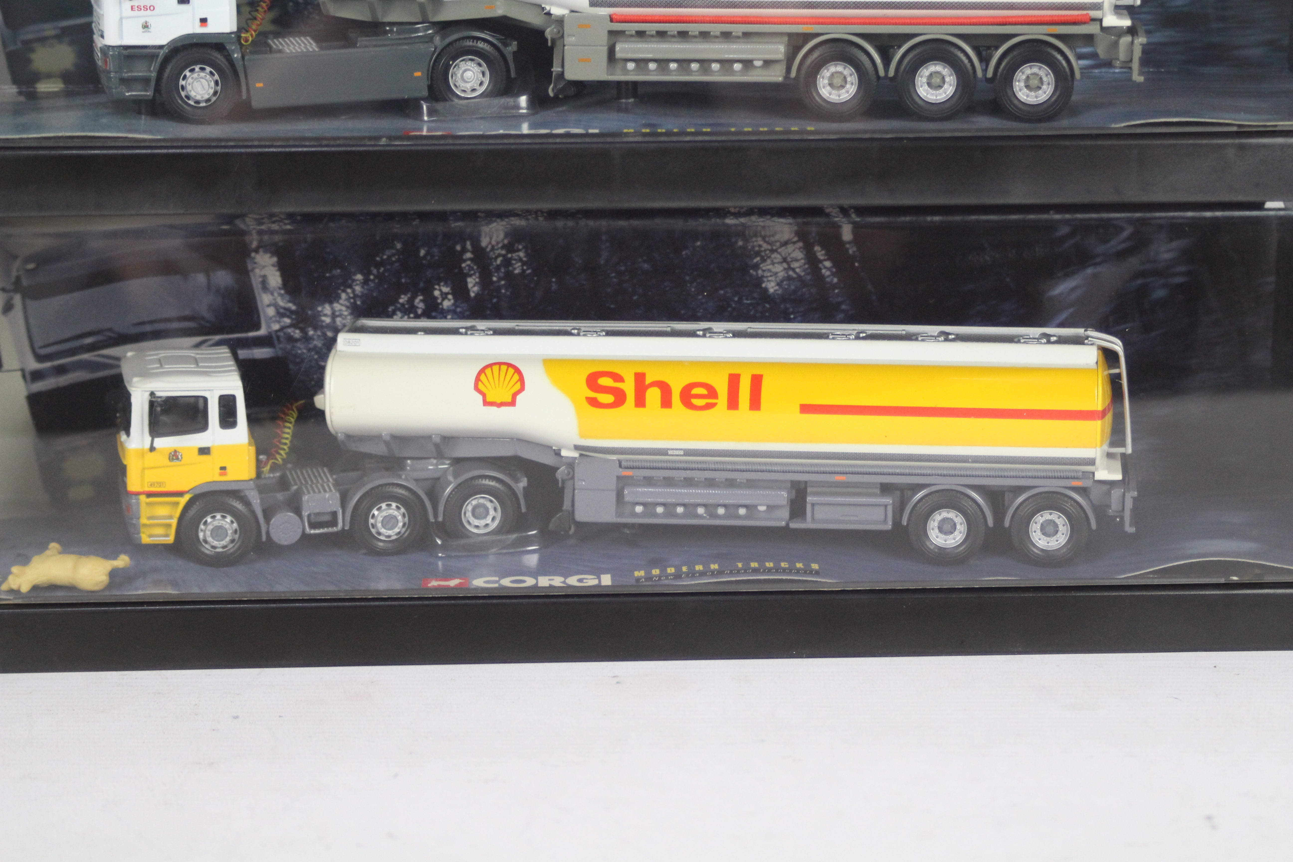 Corgi - 2 x boxed Tanker Trucks in 1:50 scale, - Image 2 of 3