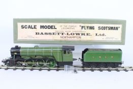 Bassett Lowke - A 3 rail O gauge 4-6-2 Flying Scotsman.