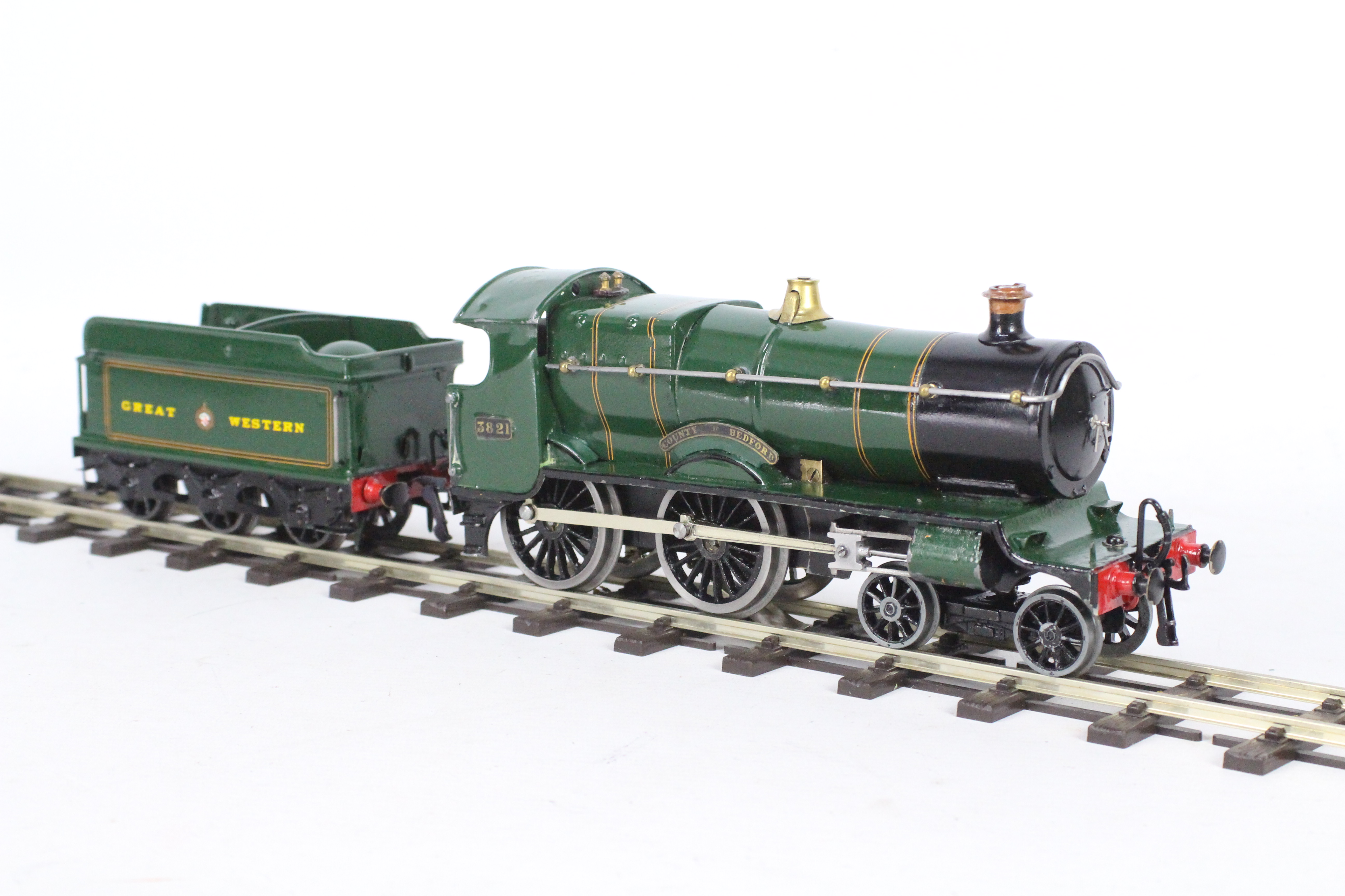 Hornby - An O gauge electric 4-4-0 steam loco the County Of Bedford. - Image 3 of 6