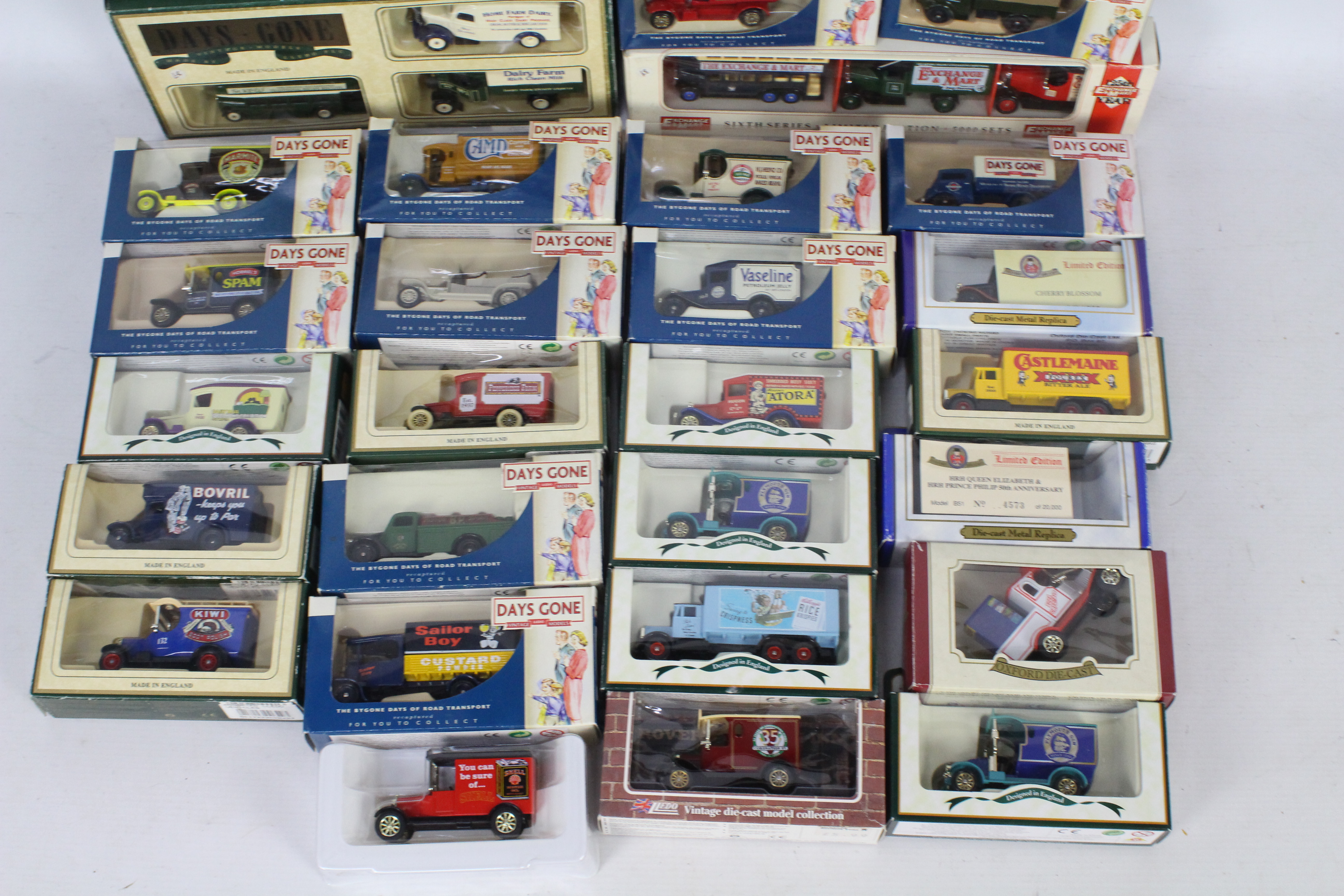 Lledo - 30 x boxed models including limited edition Exchange & Mart three vehicle set, - Image 2 of 2