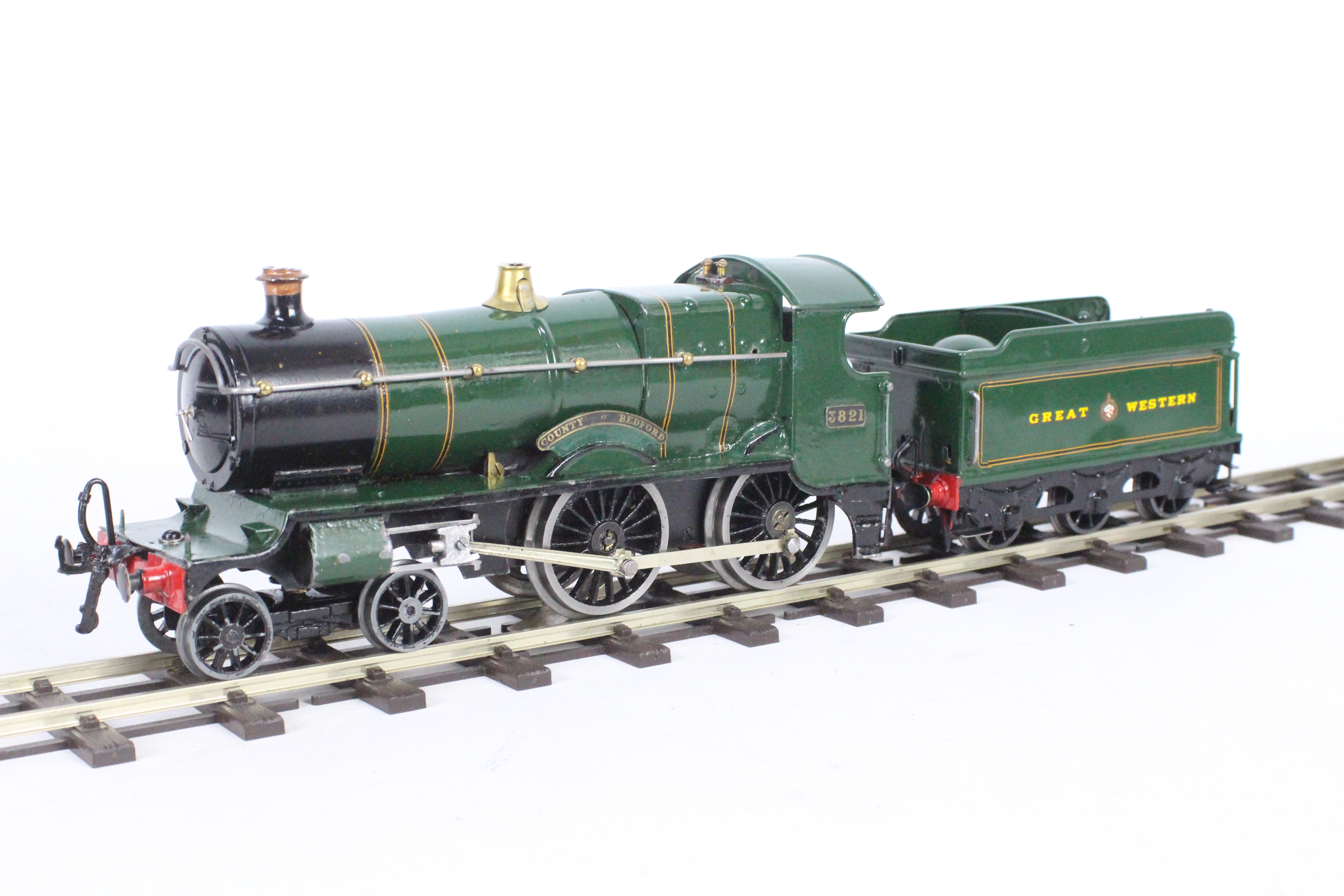 Hornby - An O gauge electric 4-4-0 steam loco the County Of Bedford. - Image 4 of 6