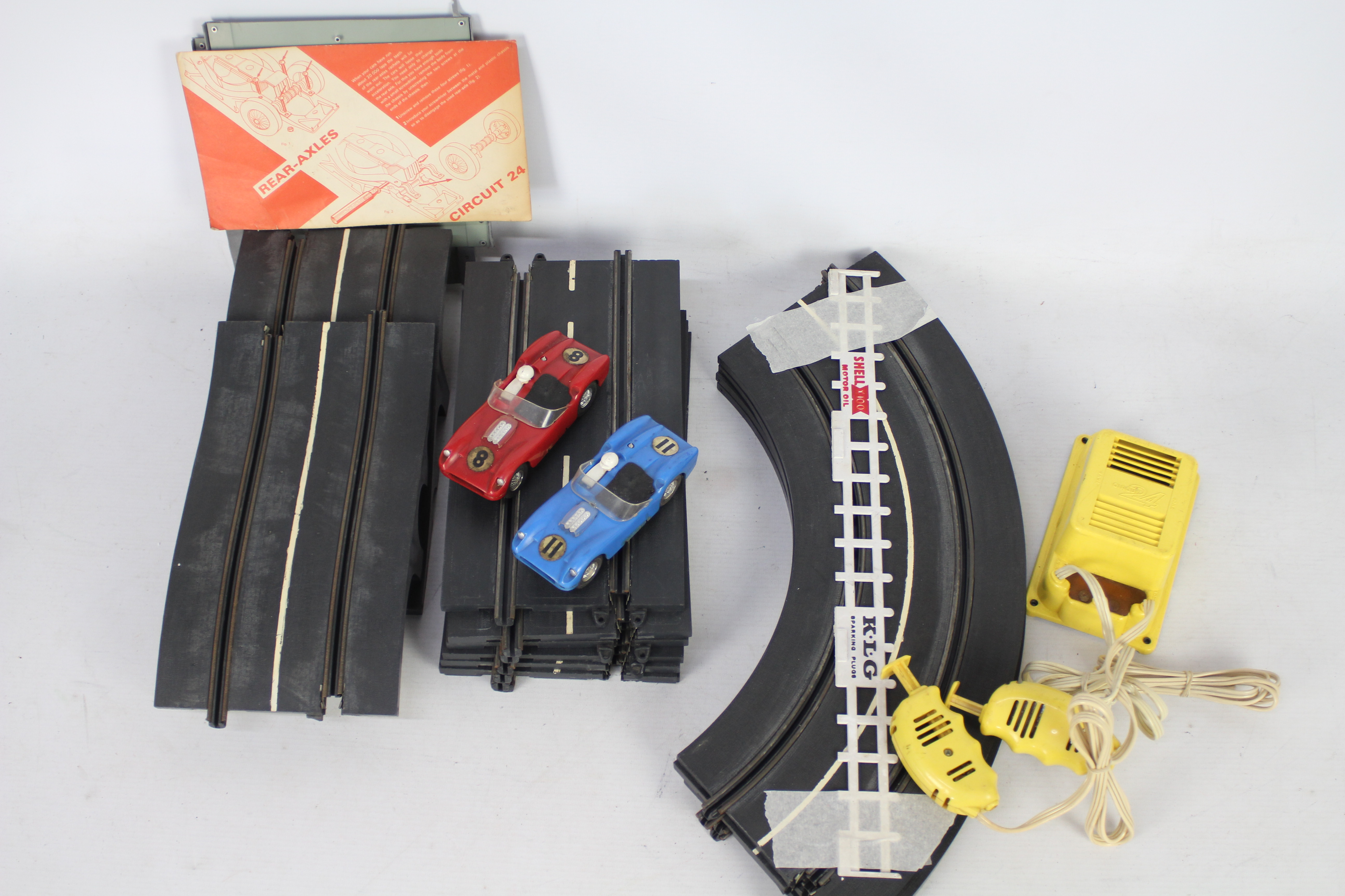 Meccano - An unboxed vintage Meccano Circuit 24 set.