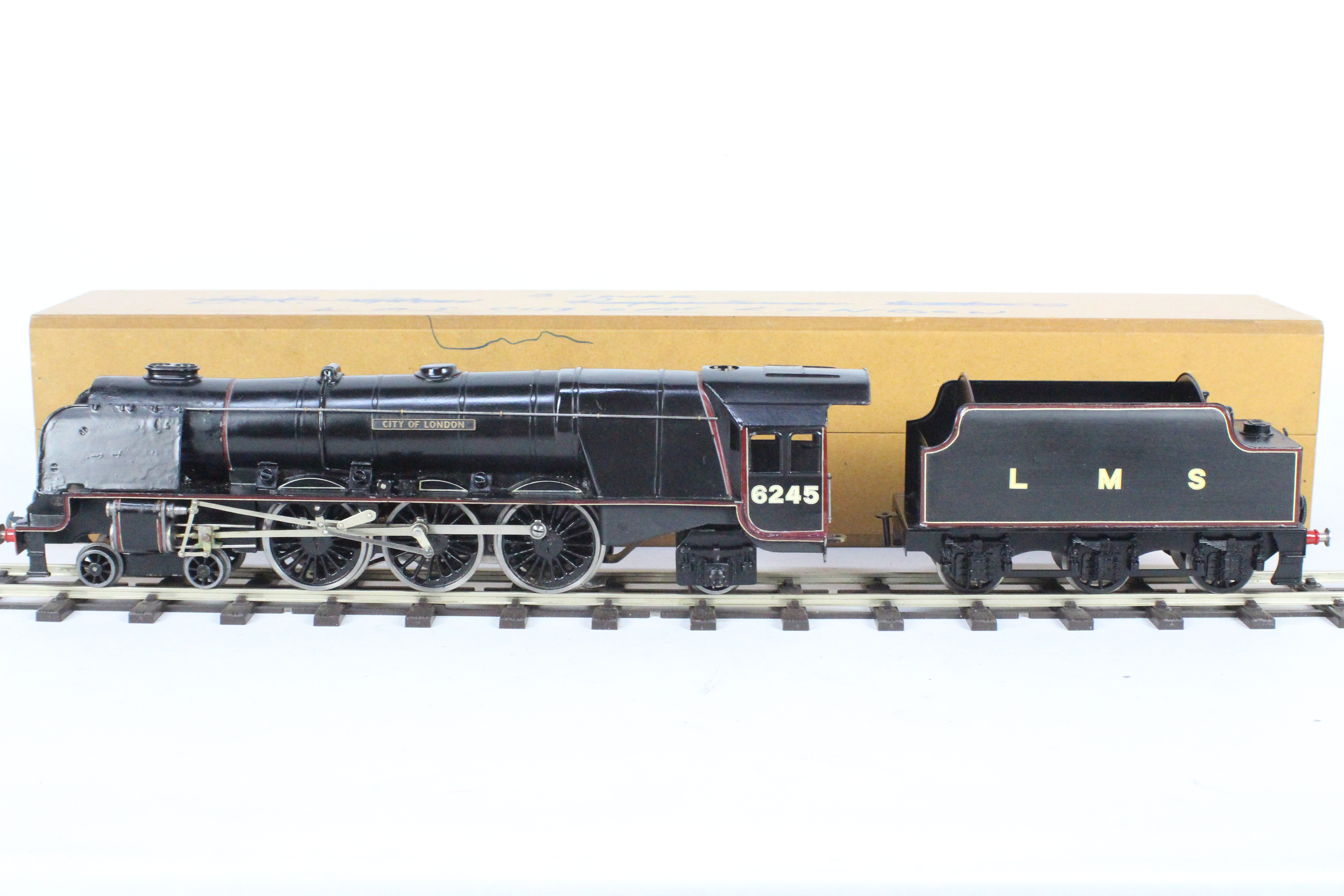 Bassett Lowke - An O gauge electric 3 rail Class 7P 4-6-2 steam loco which has been restored and is