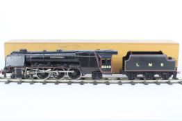 Bassett Lowke - An O gauge electric 3 rail Class 7P 4-6-2 steam loco which has been restored and is