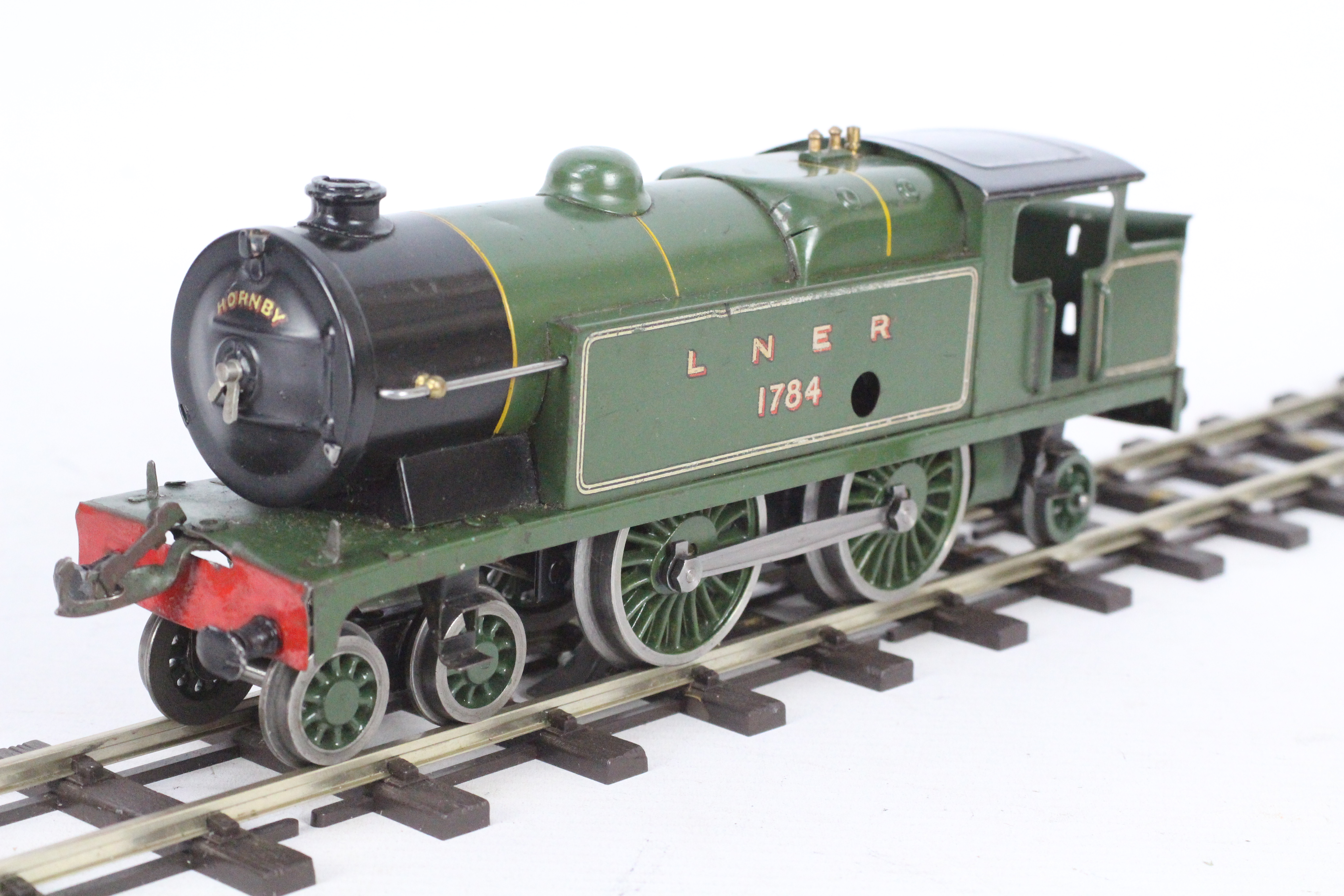 Hornby - A 1930s O gauge 4-4-2 tank engine in LNER green livery operating number 1784. # No.2. - Image 3 of 5