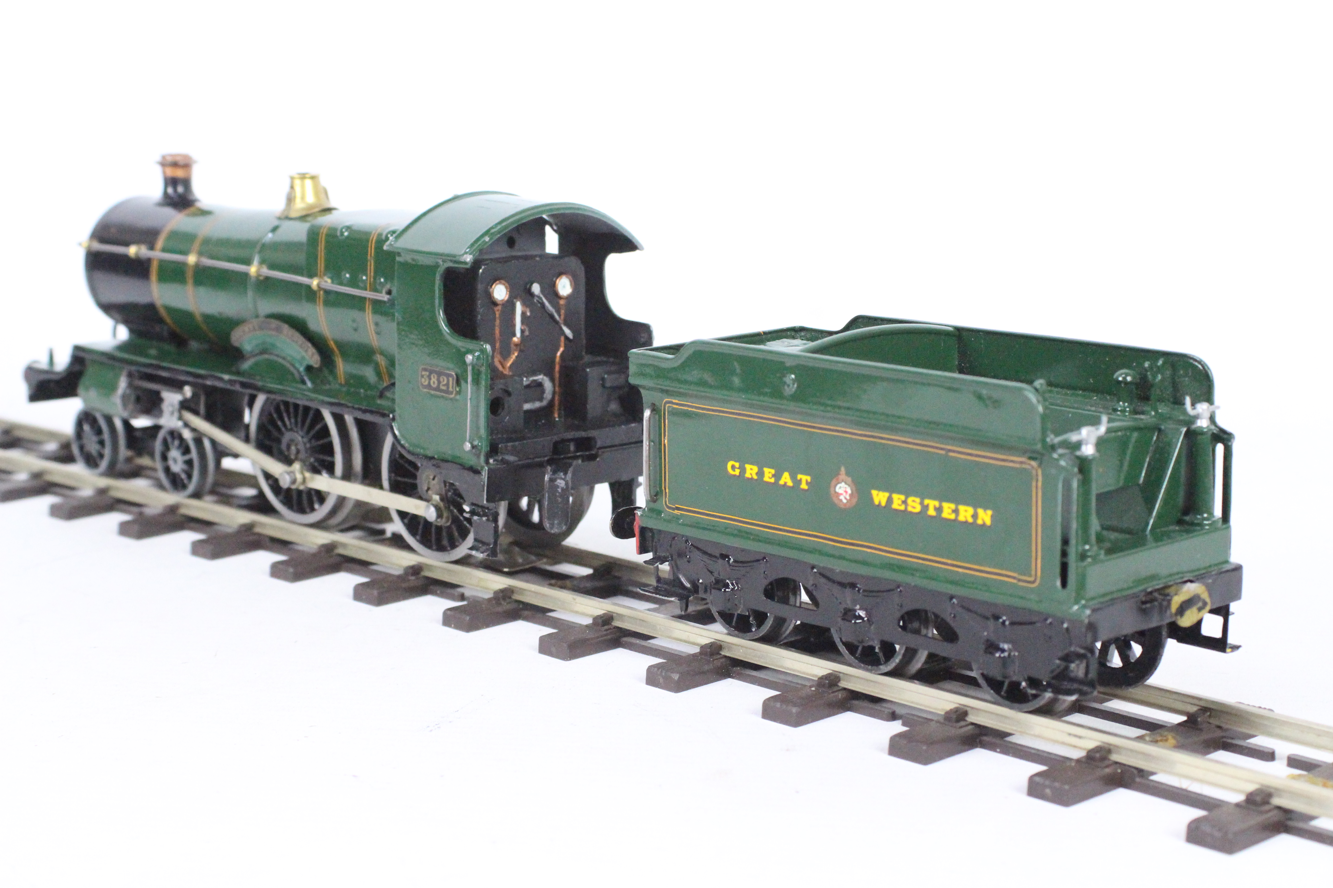 Hornby - An O gauge electric 4-4-0 steam loco the County Of Bedford. - Image 5 of 6