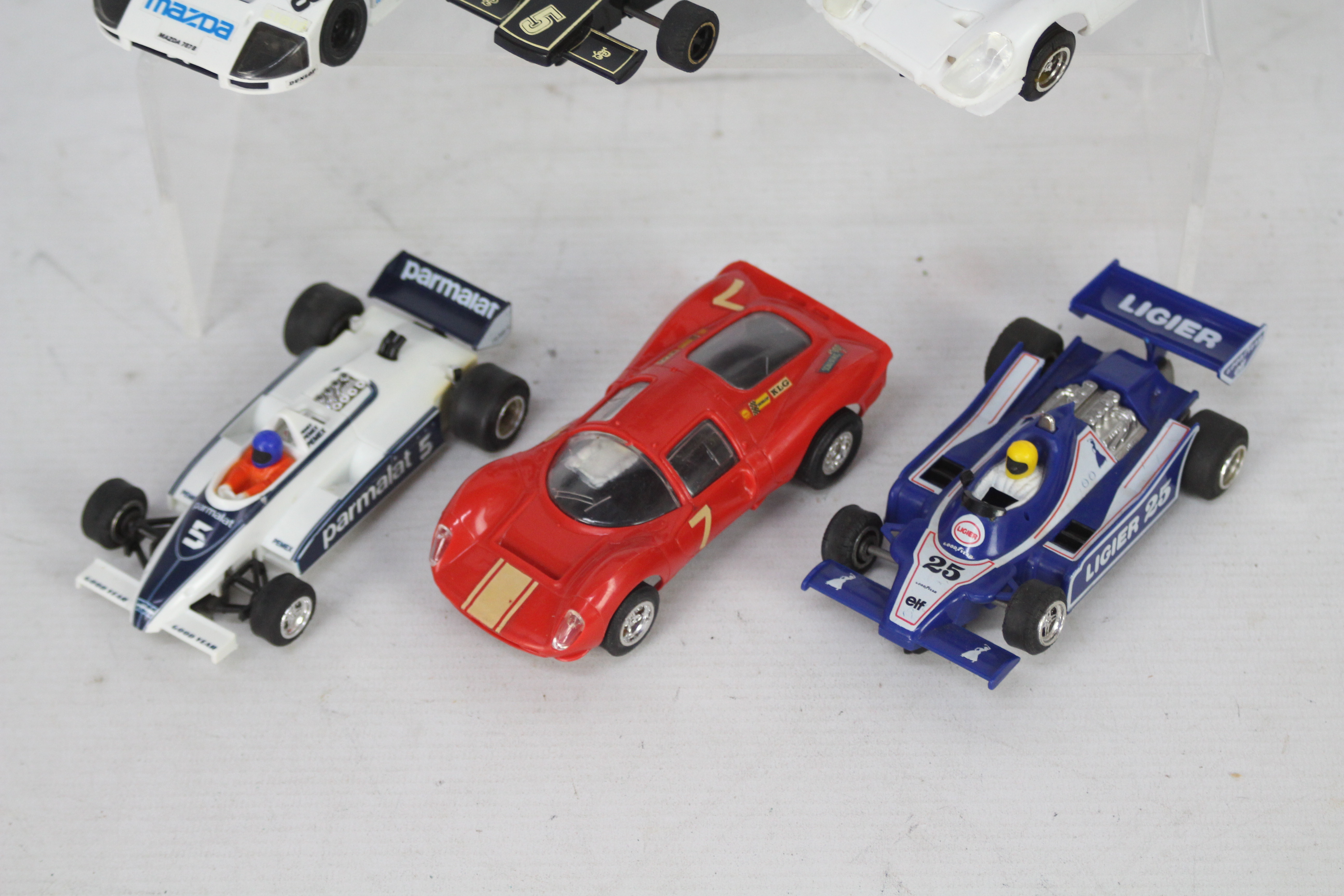 Scalextric - A grid of six unboxed Scalextric F1 and Sports cars. - Image 3 of 3