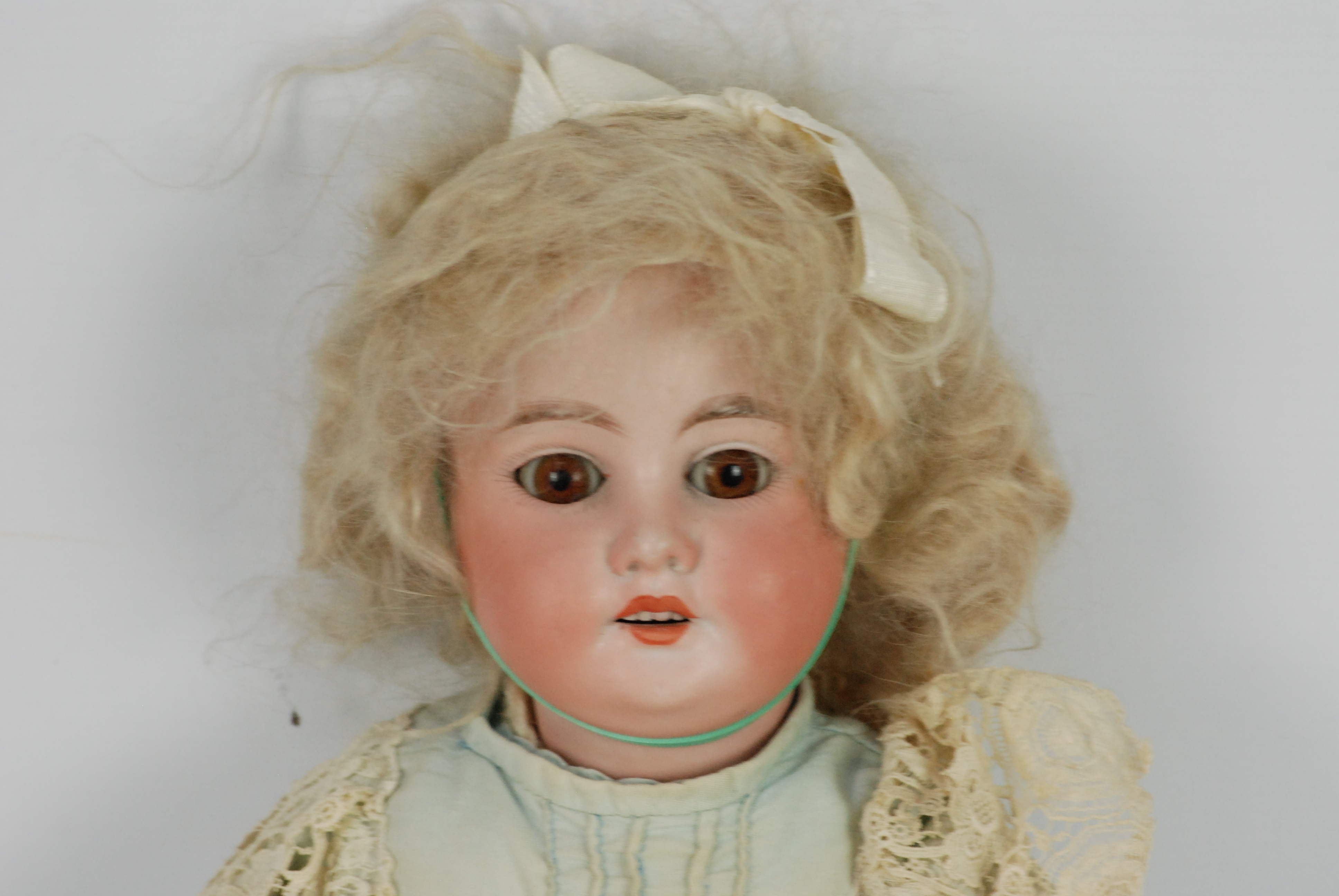 Armand Marseille - AMDEP - An Armand Marseille German bisque doll marked 1894 AMDEP made in Germany - Image 2 of 5