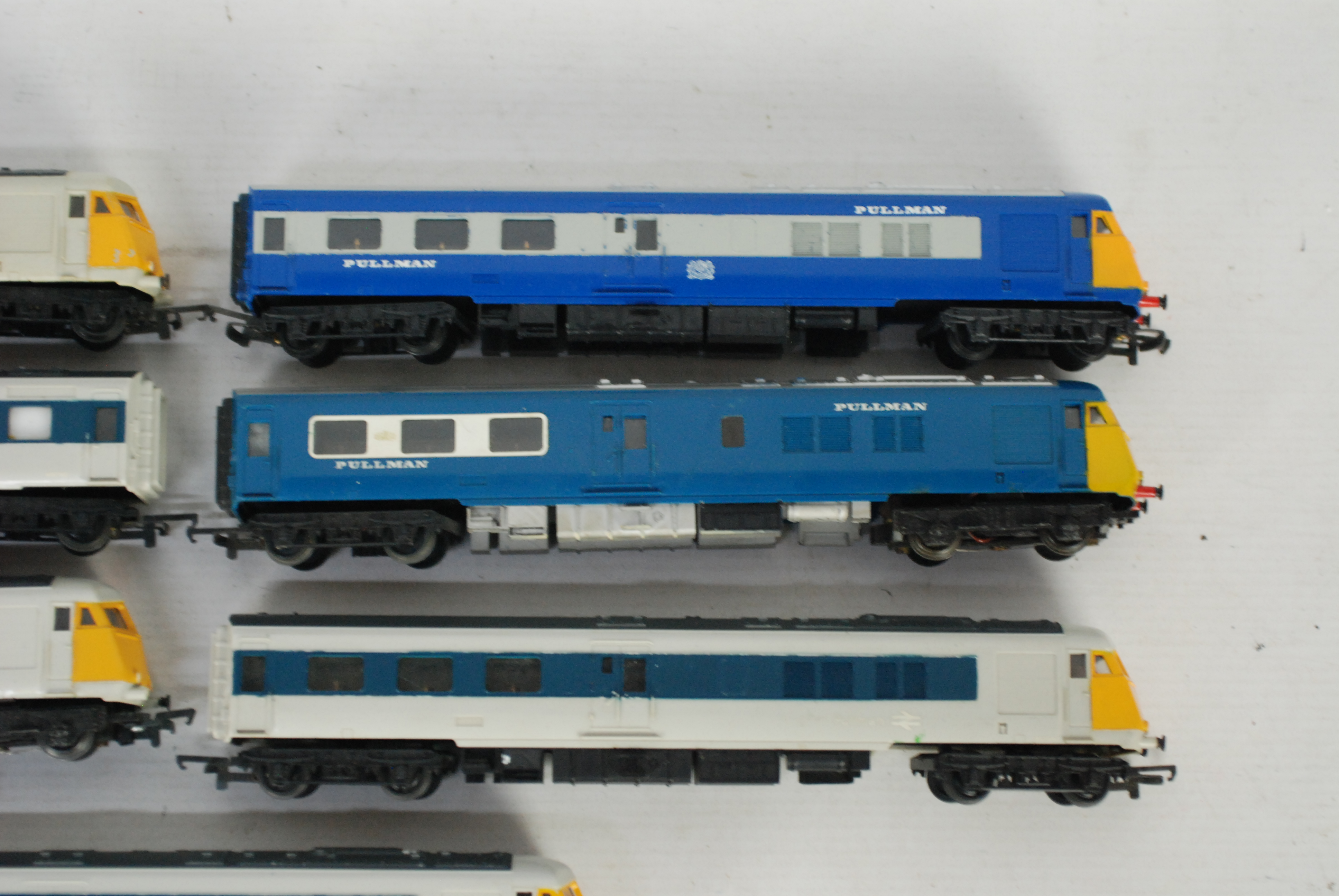 Hornby - 3 x sets of OO gauge Pullman trains including three power cars, - Image 3 of 3