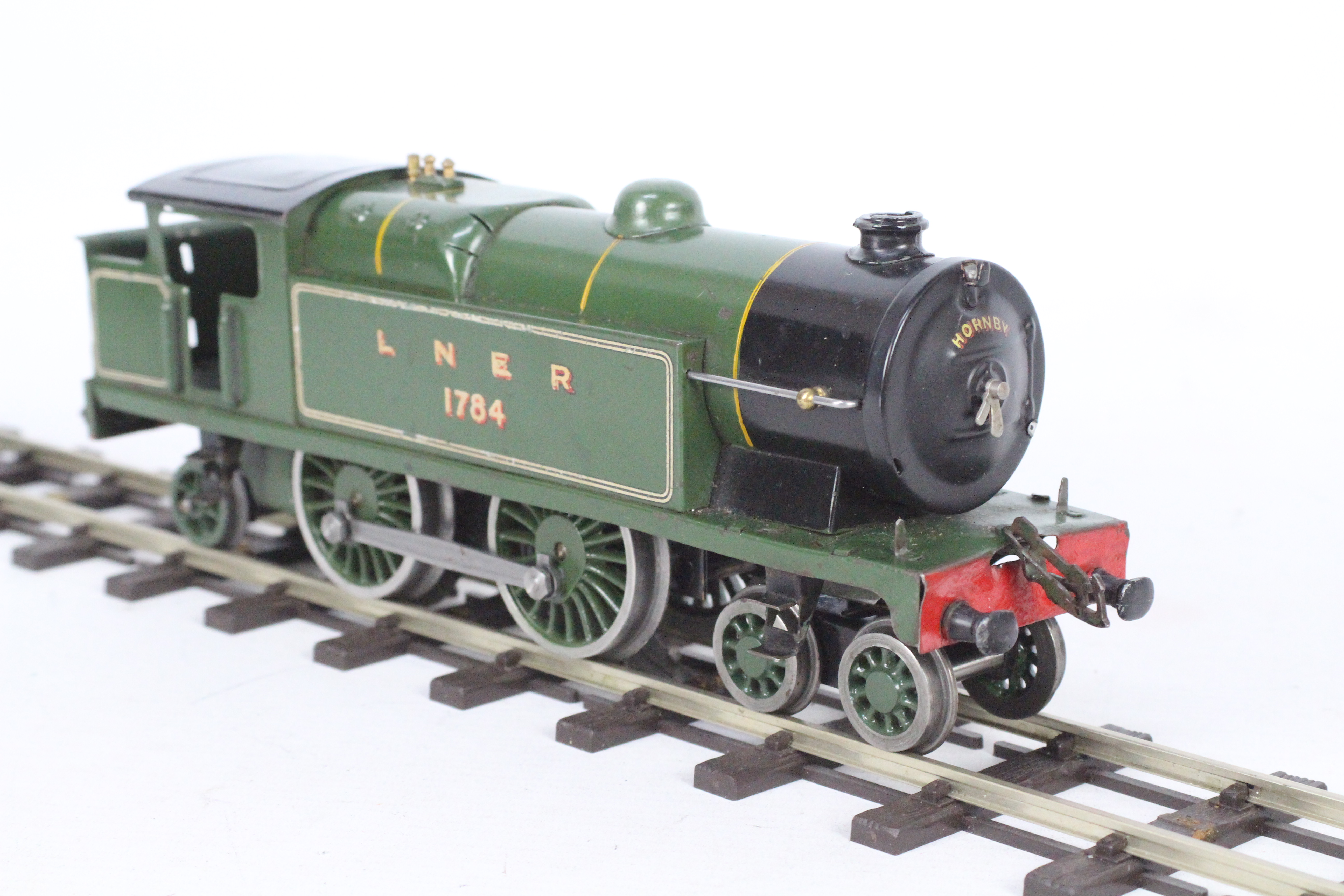 Hornby - A 1930s O gauge 4-4-2 tank engine in LNER green livery operating number 1784. # No.2. - Image 2 of 5