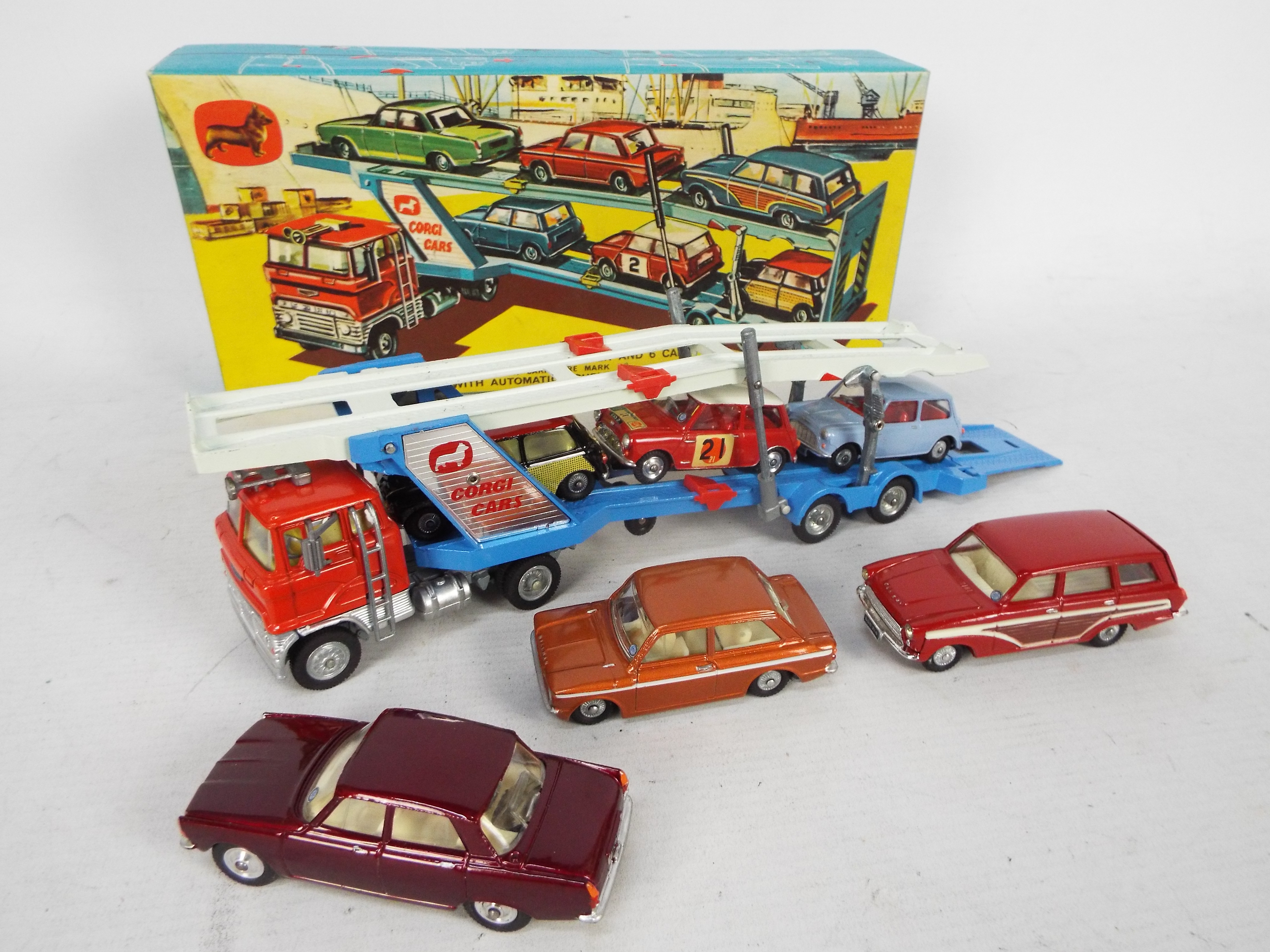 Corgi - A boxed Gift Set 41 with Ford Car Transporter carrying three BMC Minis, - Image 6 of 6