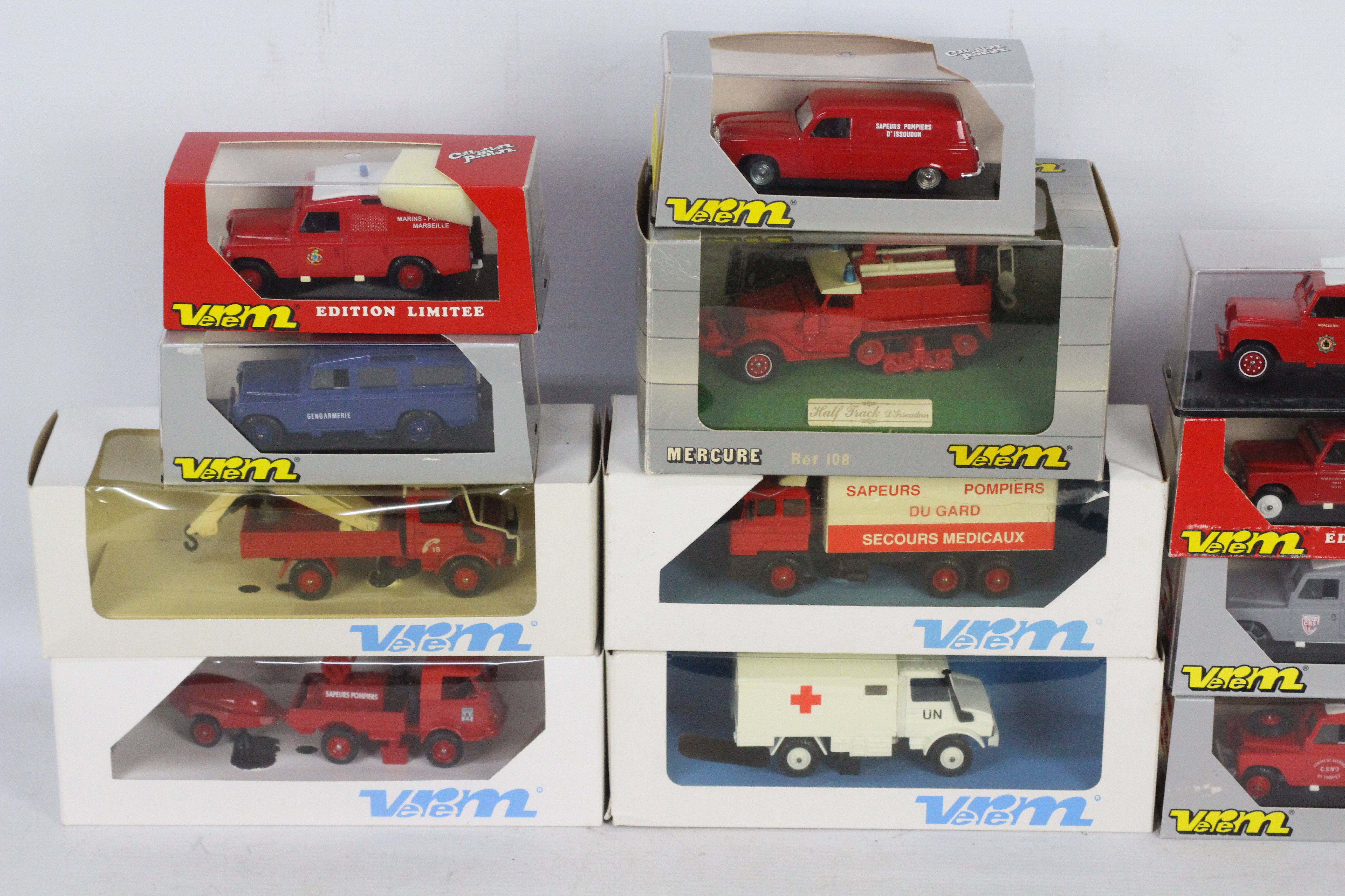 Verem / Solido - A brigade of 12 boxed diecast Fire appliances and emergency vehicles from Verem. - Image 2 of 3