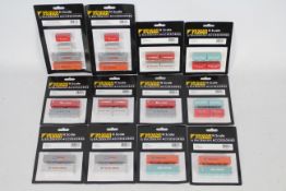 Graham Farish - Bachmann - 12 x sets of 4 x N gauge shipping containers including Hapag-Lloyd,