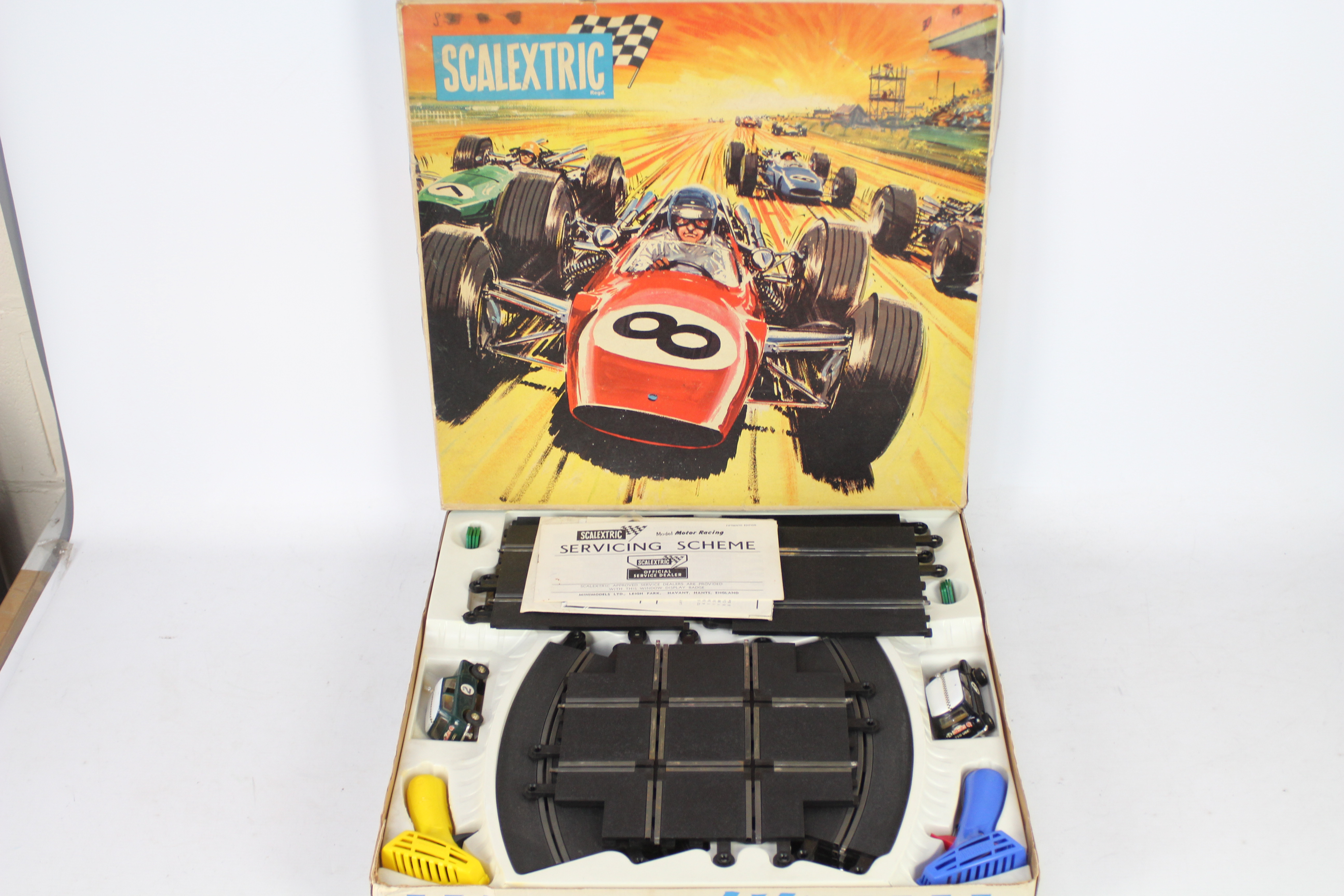 Scalextric - A boxed vintage Scalextric #45 Rally Set.
