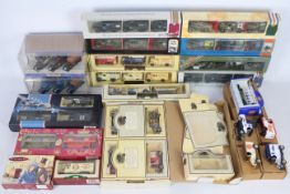 Lledo - Oxford - 21 x boxed models and sets including a 3 x car British Army set,